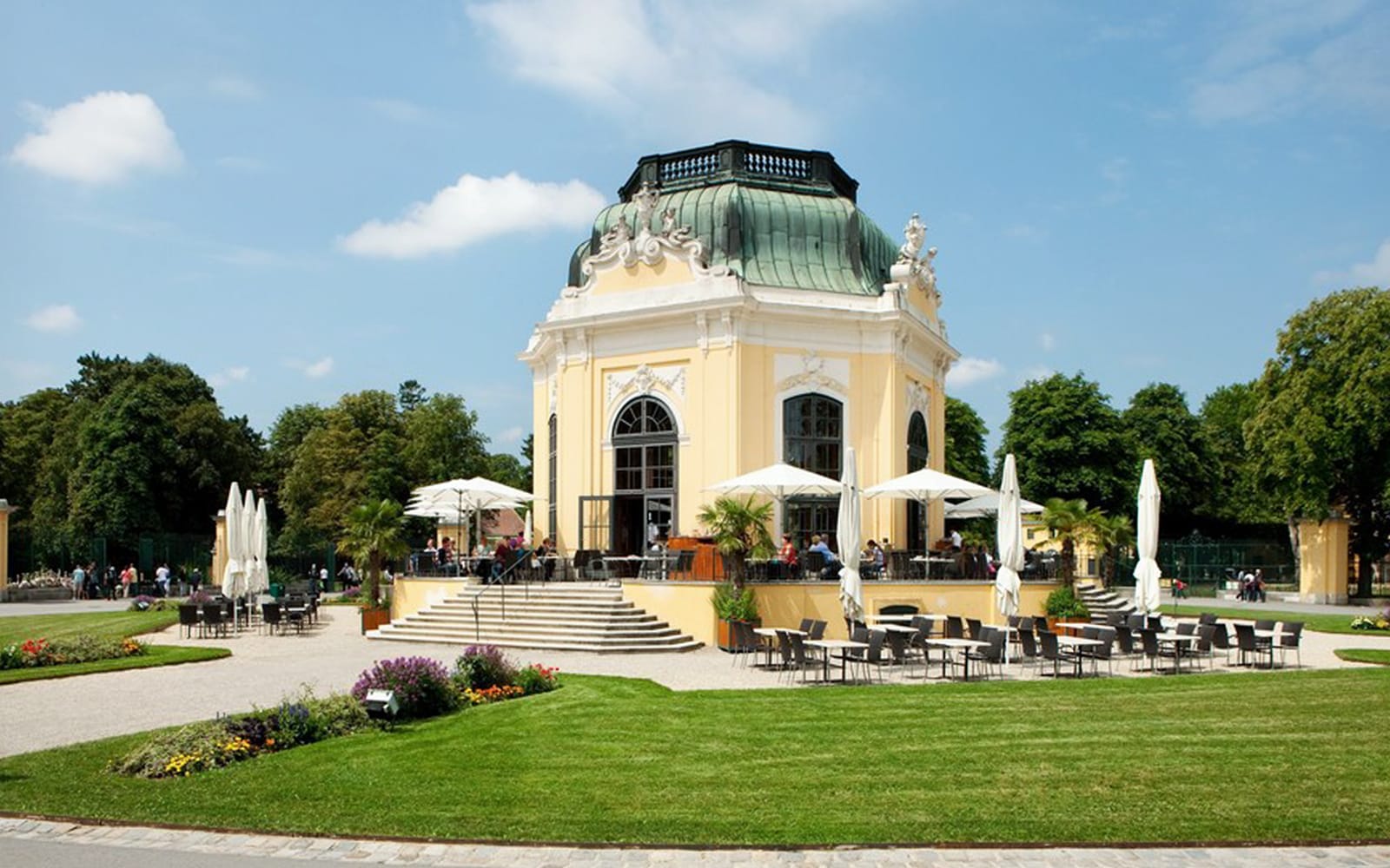 Combo (Save 10%): Vienna Hop-on Hop-off Bus Tour + Schönbrunn Zoo Skip-The-Line Tickets in Vienna - Highlights | TickYourList