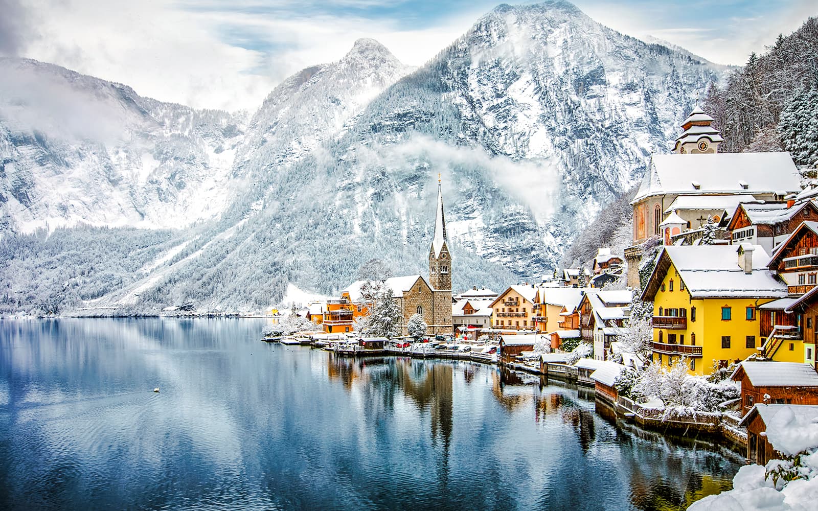 From Vienna: Hallstatt & Alpine Peaks Day Trip with Skywalk Lift