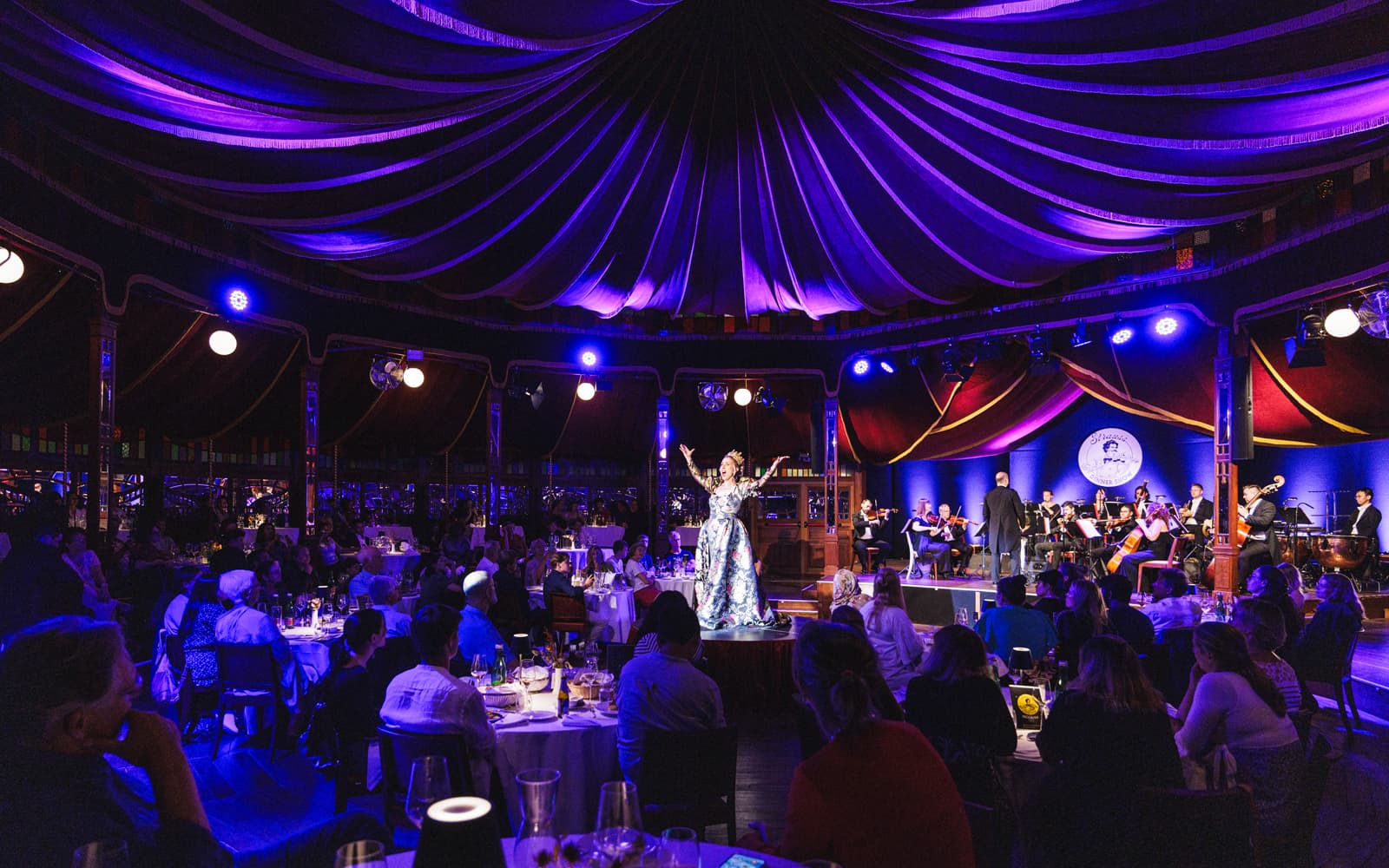 Prater Vienna: Strauss Concert & 4-Course Dinner at Mirage tickets in Vienna - Attractions | TickYourList