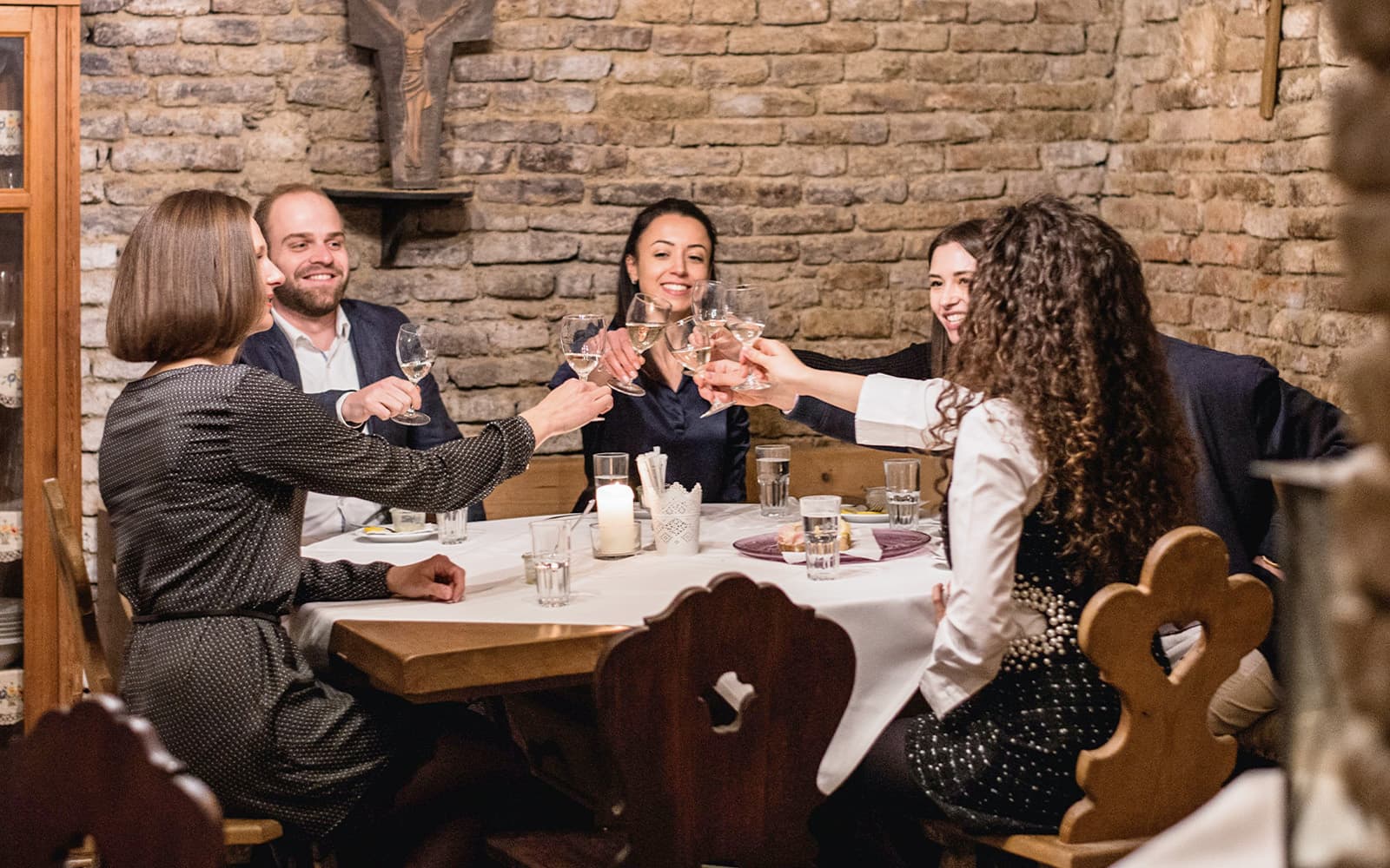 2-Hour Guided Wine Tasting in Hidden Wine Cellars