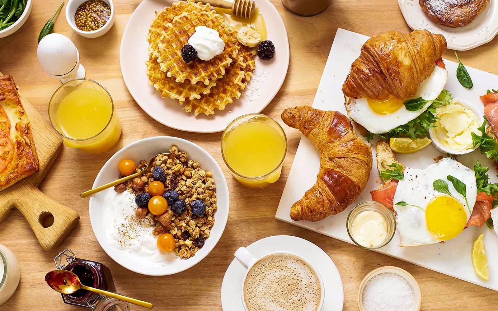 Sightseeing Cruise on the Danube River with Sunday Brunch and Live Music tickets in Vienna - Features | TickYourList