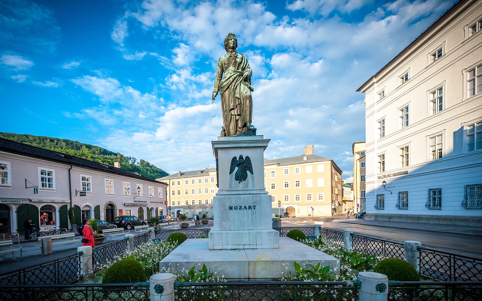 Salzburg: City Tour with Mozart's Residence
