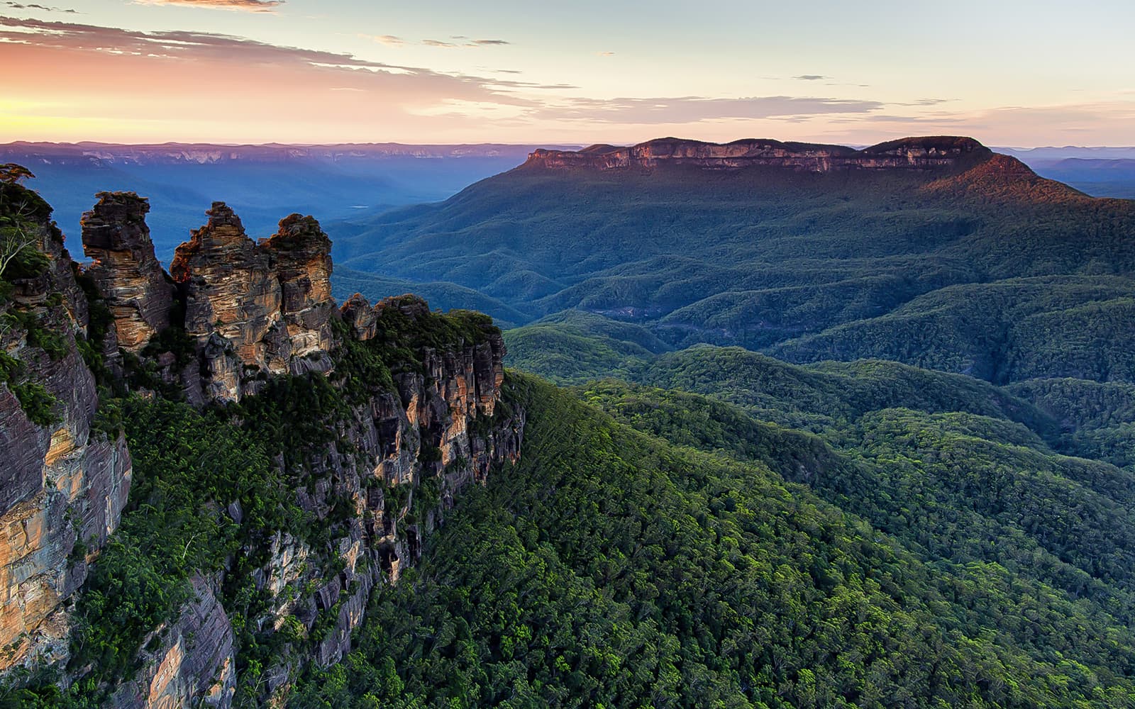 Guided Tour of Blue Mountains with Sydney Zoo Visit, Scenic World Stop & Lunch tickets in Sydney - Attractions | TickYourList