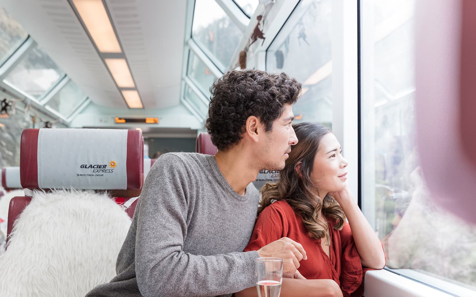 Glacier Express (Ticket with Seat Reservation): Zermatt to/from Chur/St. Moritz in Zermatt - Features | TickYourList