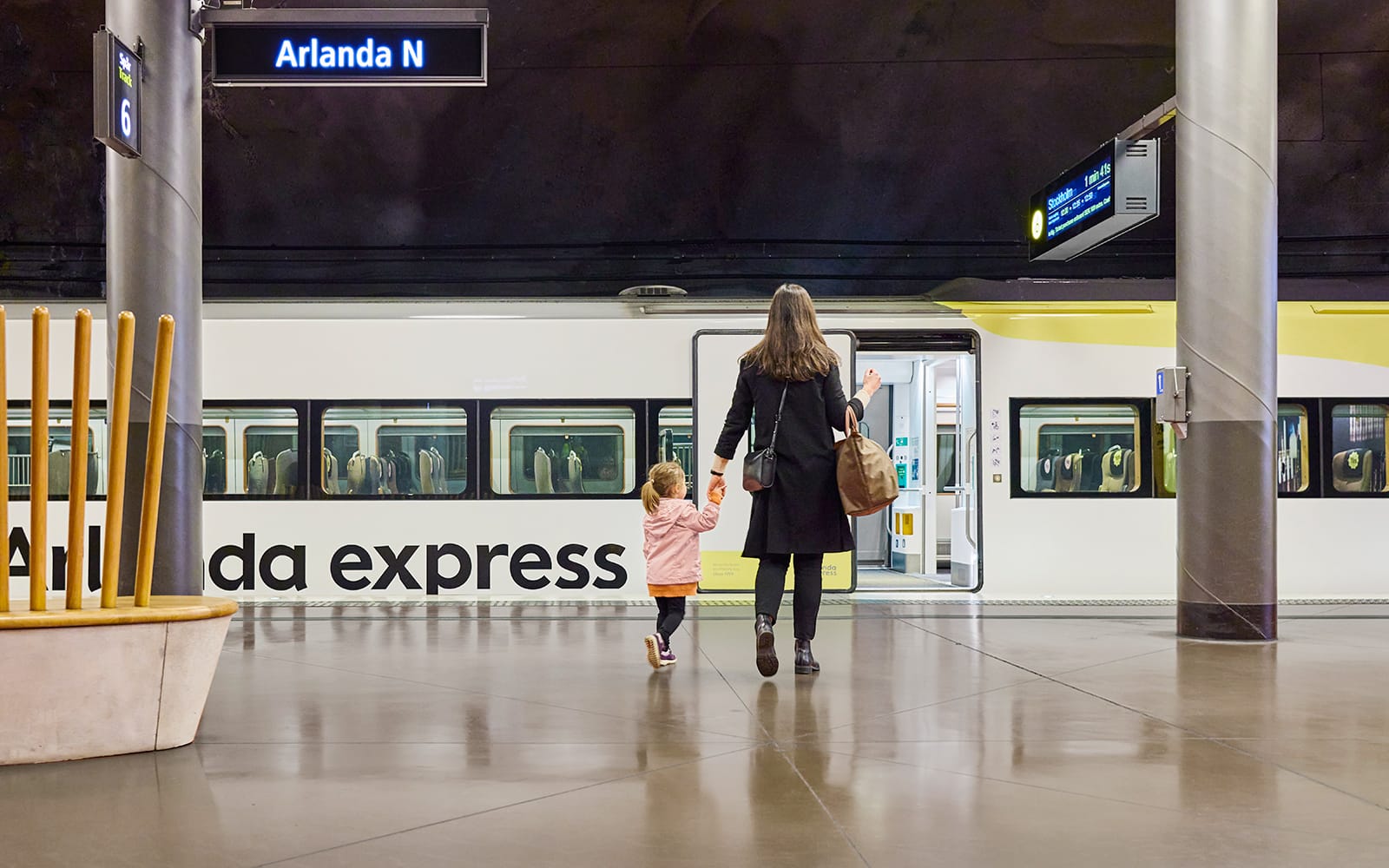 Arlanda Express Stockholm: Arlanda Airport to/from Central Station tickets in Stockholm - Attractions | TickYourList