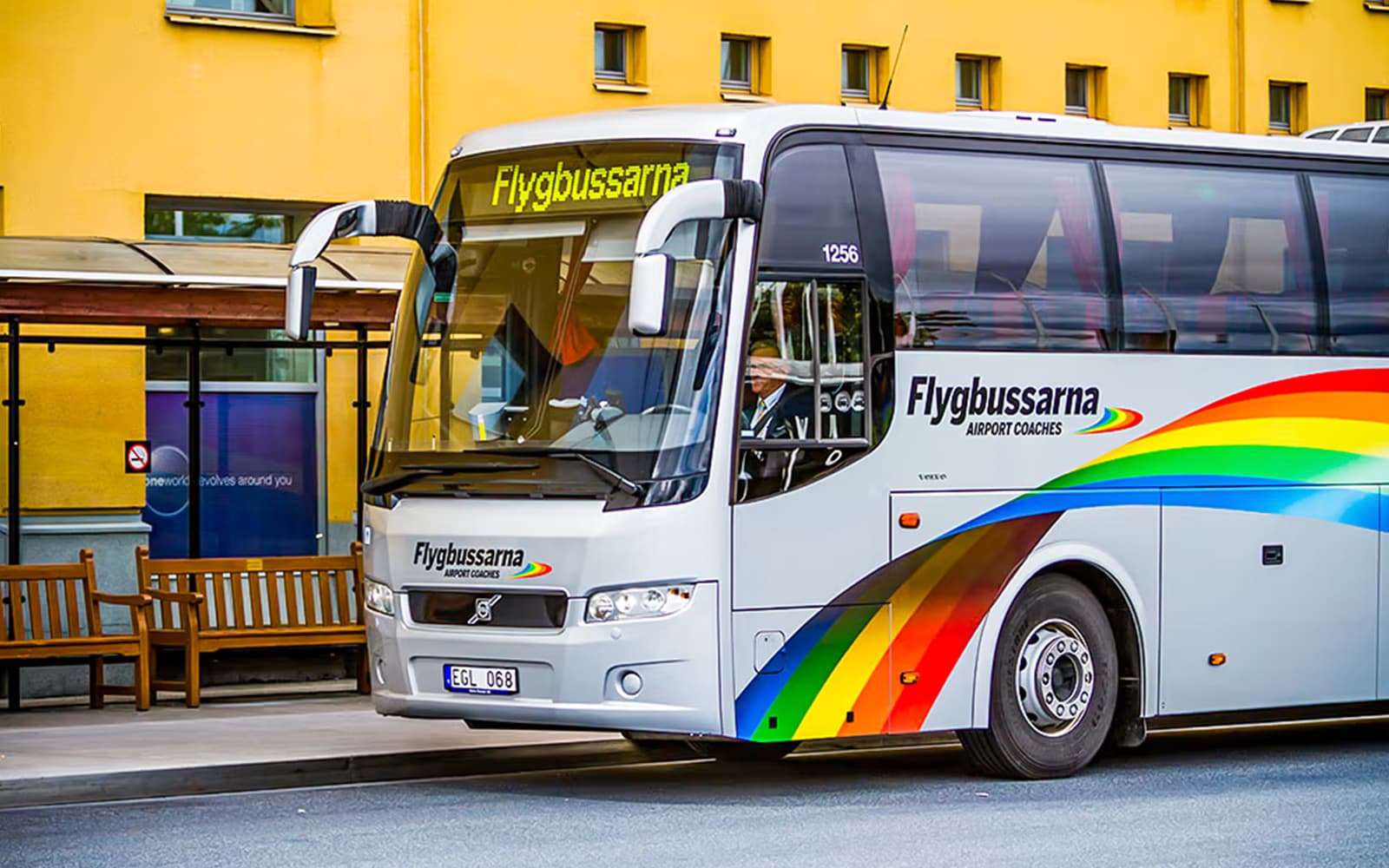 Flygbussarna Airport Coaches One-Way Tickets: Stockholm Arlanda Airport to/from Stockholm City Central Station in Stockholm - Features | TickYourList