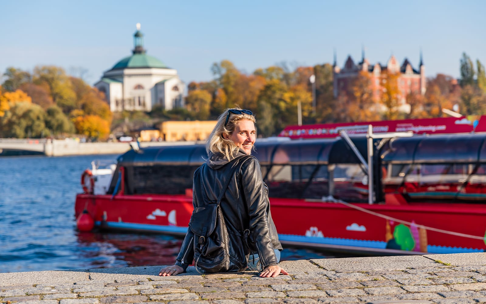 RED Sightseeing: Stockholm Hop-on Hop-off Bus with Optional Boat Tour tickets in Stockholm - Features | TickYourList
