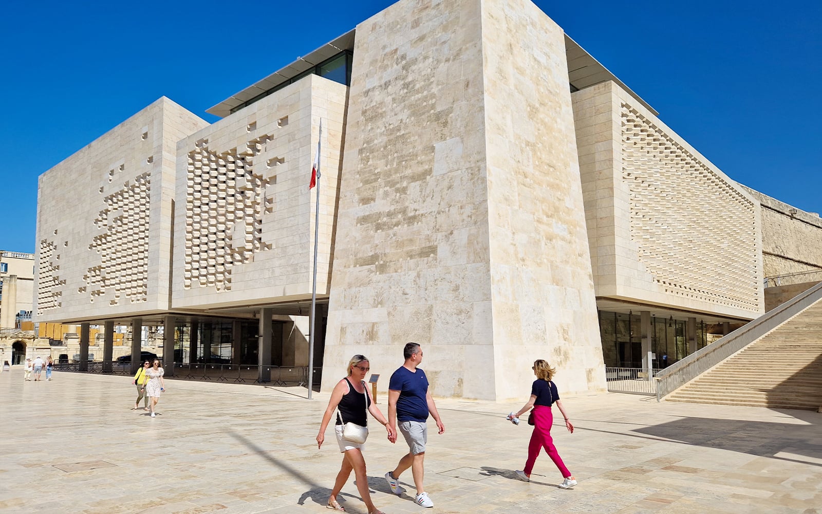 listing card gallery - Image 1 of 7