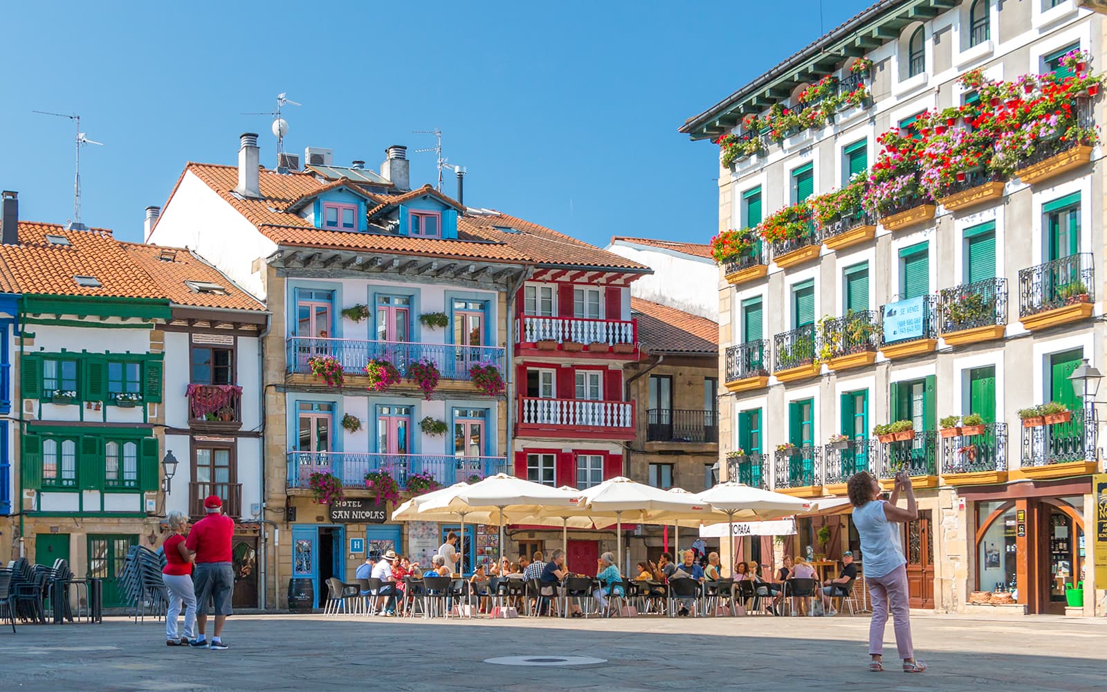 Half-Day Guided Small Group Tour to Hondarribia, San Juan & San Pedro with Hotel Transfers