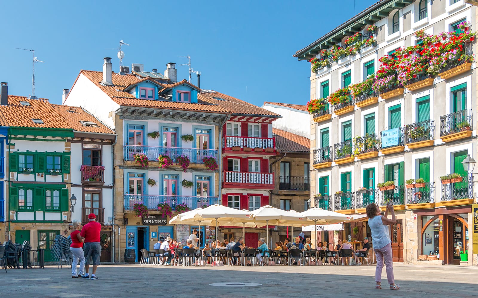 Half-Day Guided Small Group Tour to Hondarribia, San Juan & San Pedro with Hotel Transfers