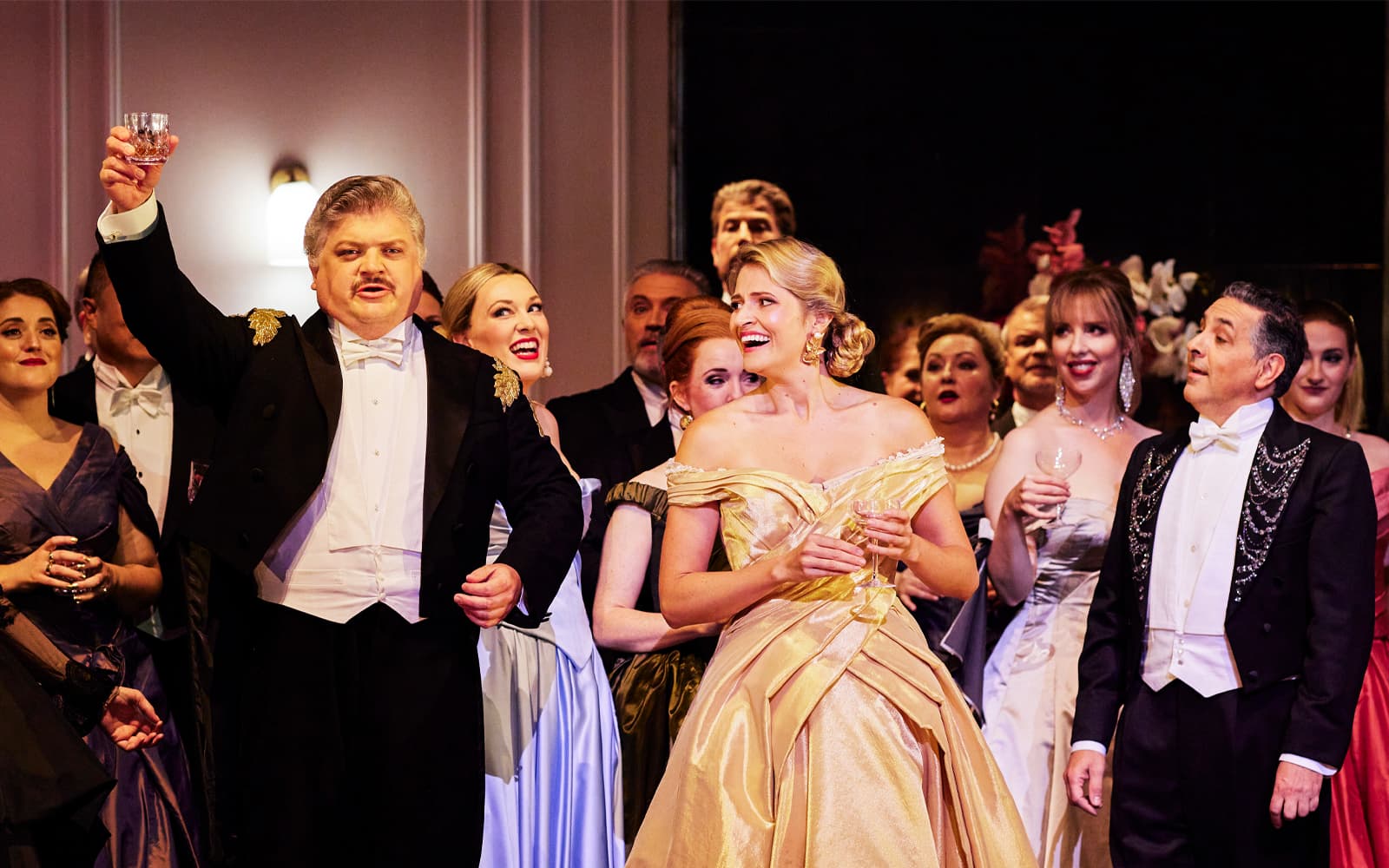 Sydney Opera House: La Traviata Tickets in Sydney - Attractions | TickYourList
