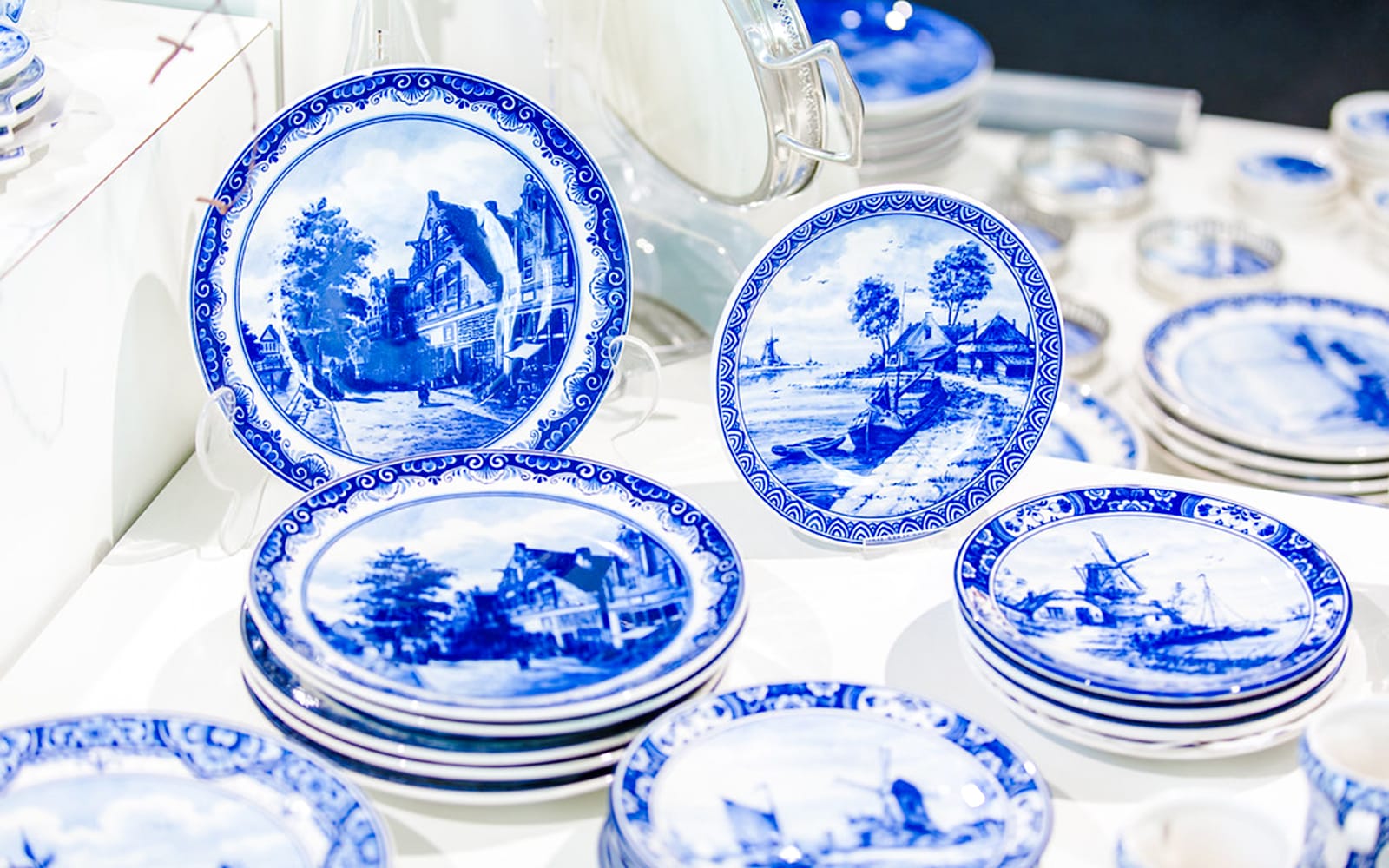 From Amsterdam: Rotterdam, Delft & The Hague Full-Day Tour with Entry to Royal Delft tickets in The Hague - Highlights | TickYourList