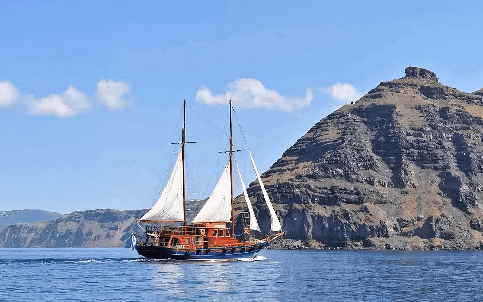Santorini Volcanic Islands Cruise with Hot Springs Visit, Volcano Hike, Thirassia & Oia