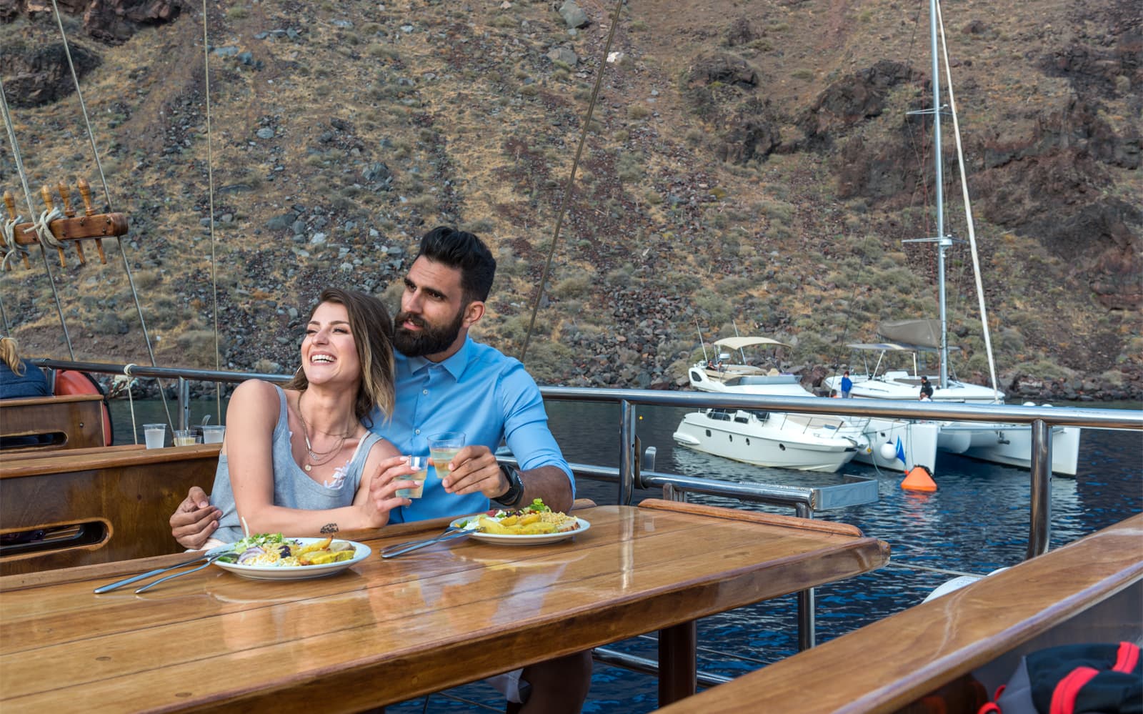 Santorini Volcanic Islands Sunset Cruise with Optional Dinner