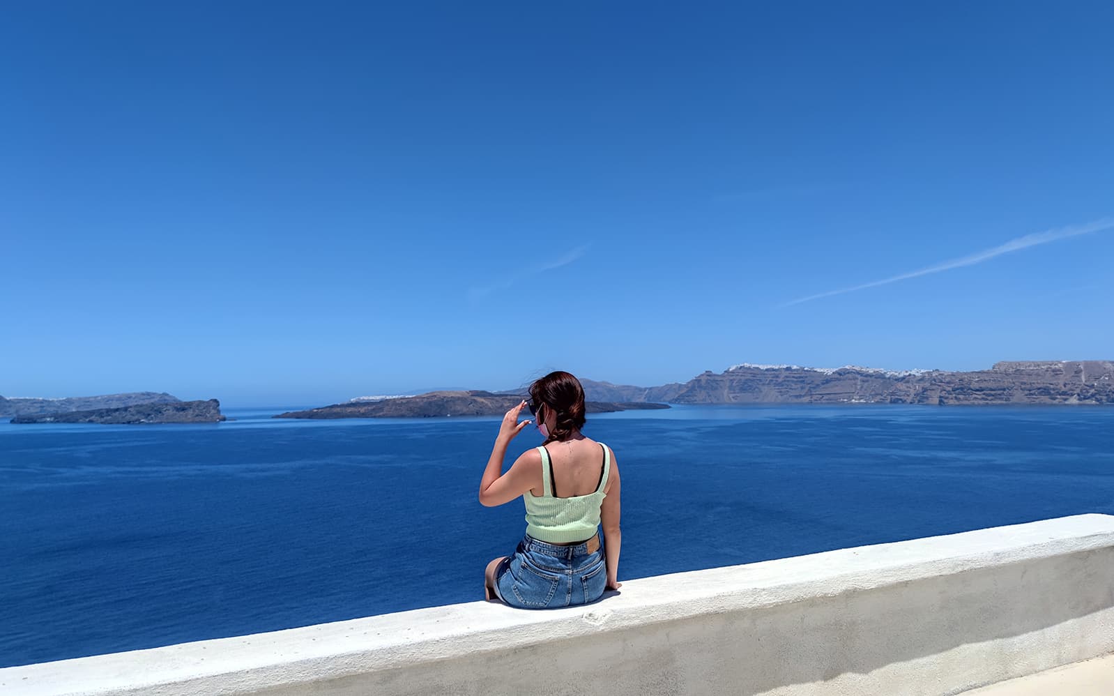 Santorini: Sightseeing Bus Tour with Expert Guide in Akrotiri tickets in Santorini - Activities | TickYourList