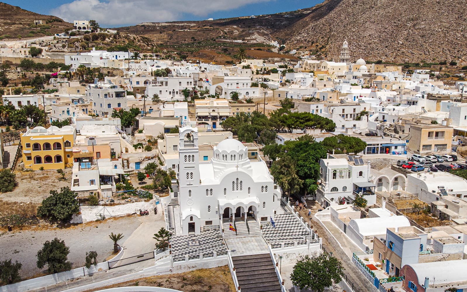 Santorini: Sightseeing Bus Tour with Expert Guide in Akrotiri tickets in Santorini - Highlights | TickYourList