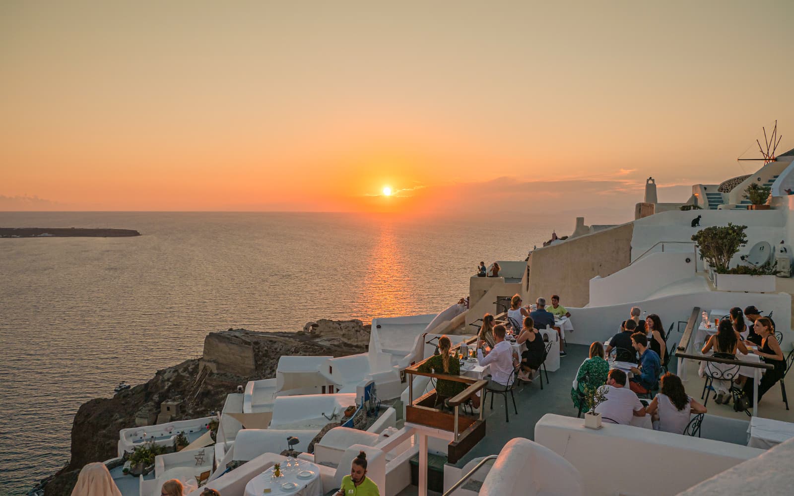 Guided Wine Tasting Tour & Wine Museum Visit in Santorini