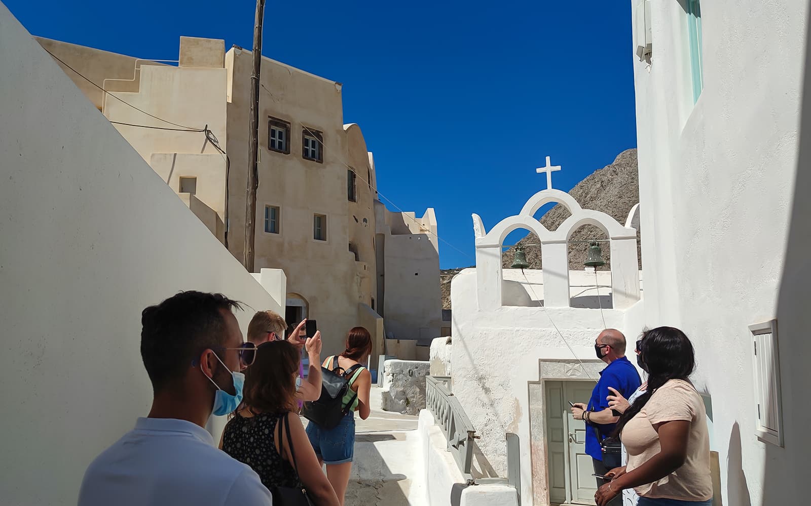 Santorini: Sightseeing Bus Tour with Akrotiri Archaeological Site Visit & Wine Tasting tickets in Santorini - Activities | TickYourList