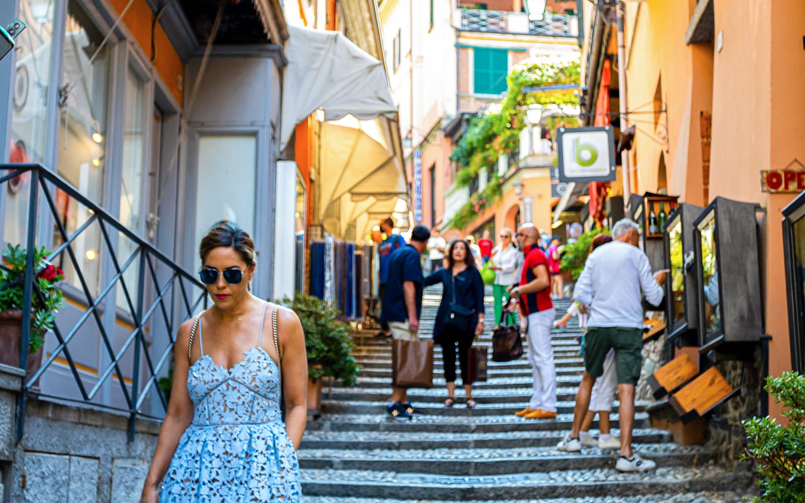 Guided Walking Tour of Como & Bellagio with Ferry Ride tickets in Como - Features | TickYourList