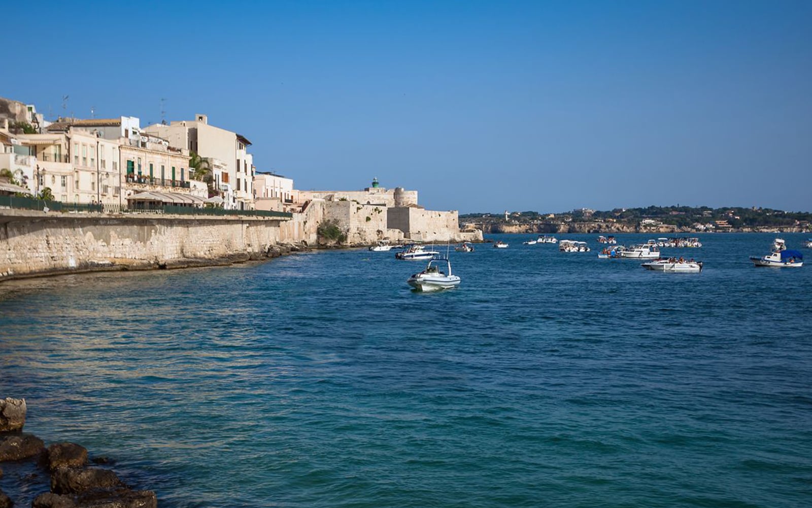 listing card gallery - Image 1 of 7