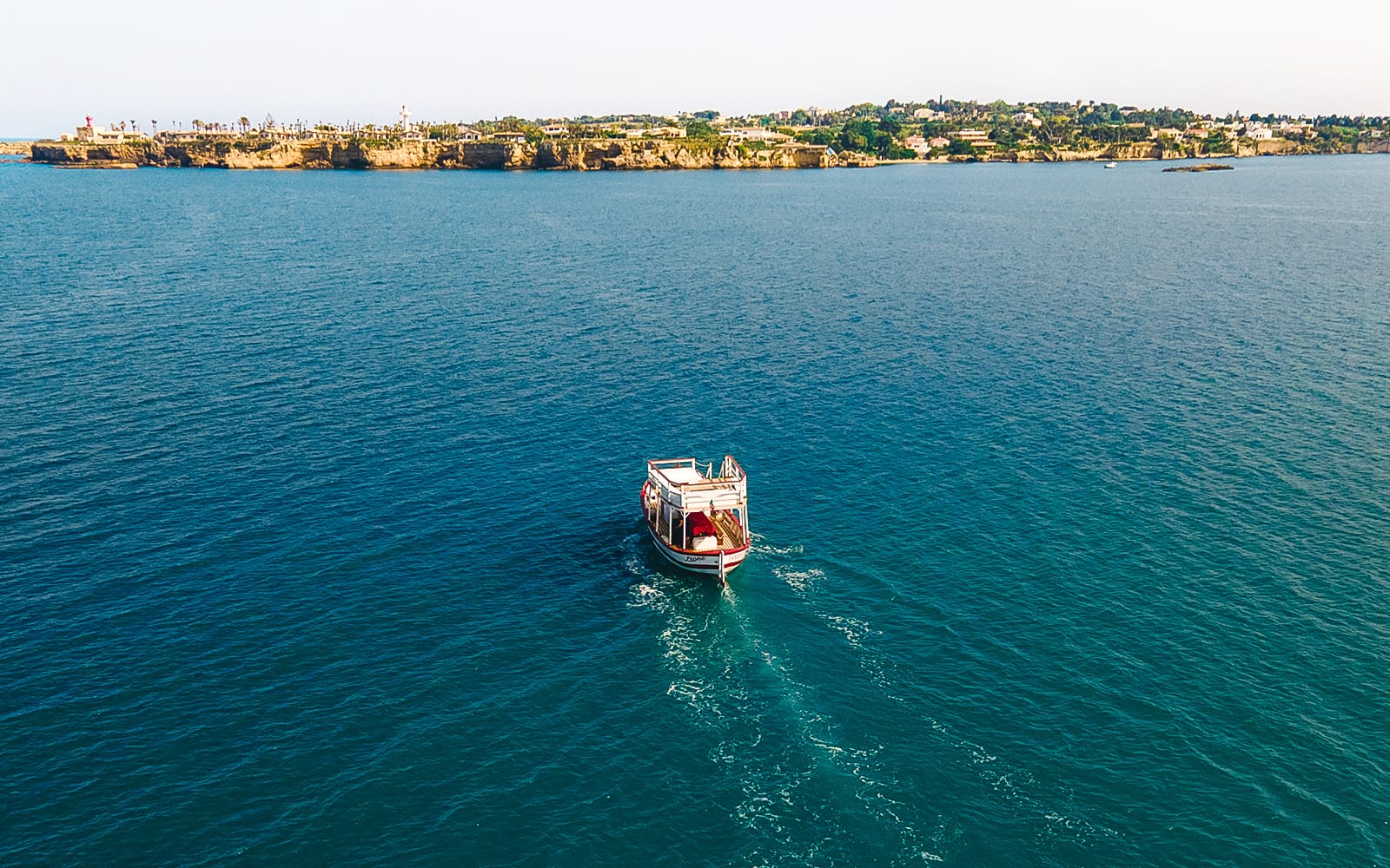 Half-Day Guided Boat Tour in Syracuse with Lunch & Wine experience tickets in Siracusa | TickYourList