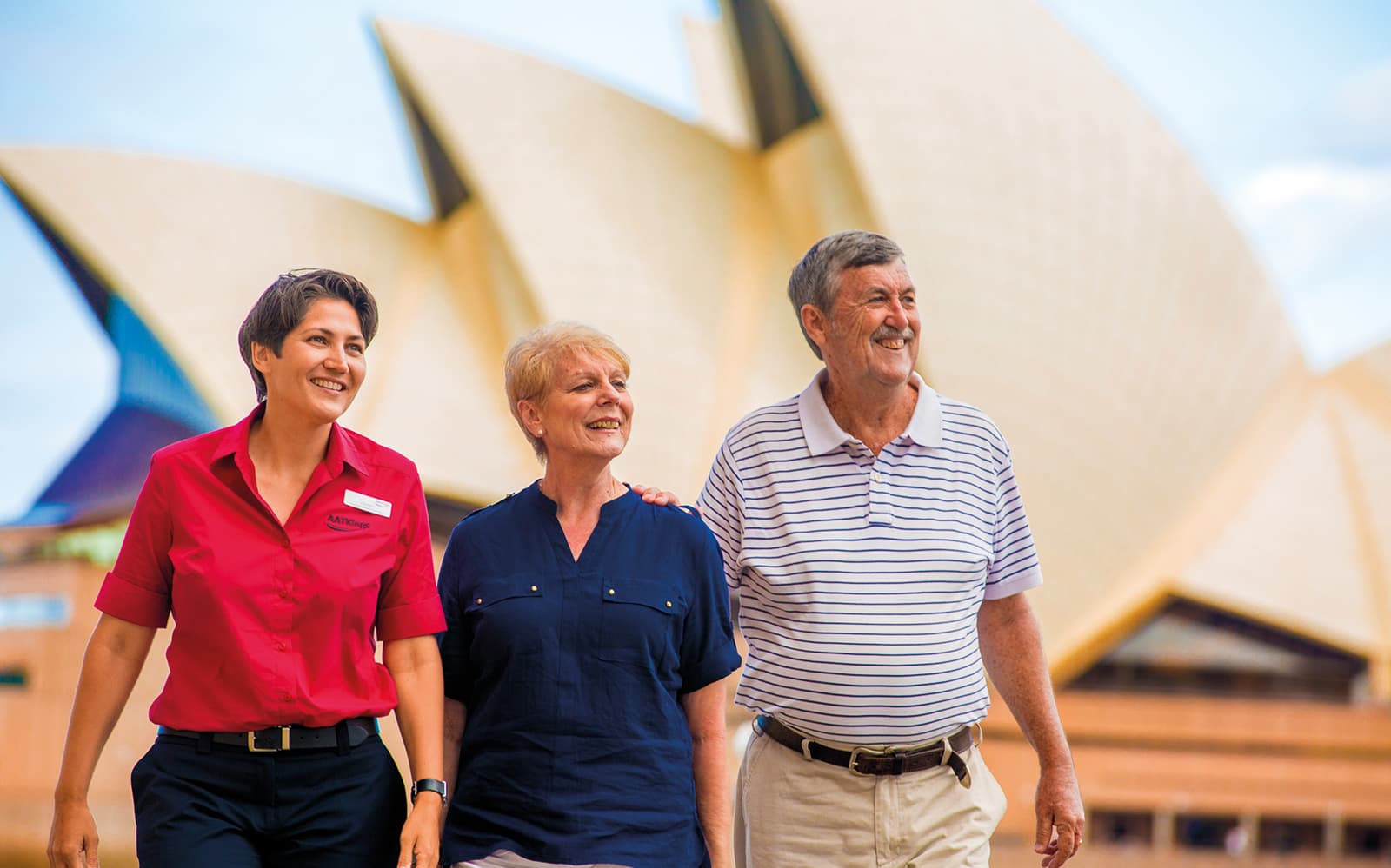 Sydney and Bondi Tour With Sydney Opera House Tour tickets in Sydney - Features | TickYourList