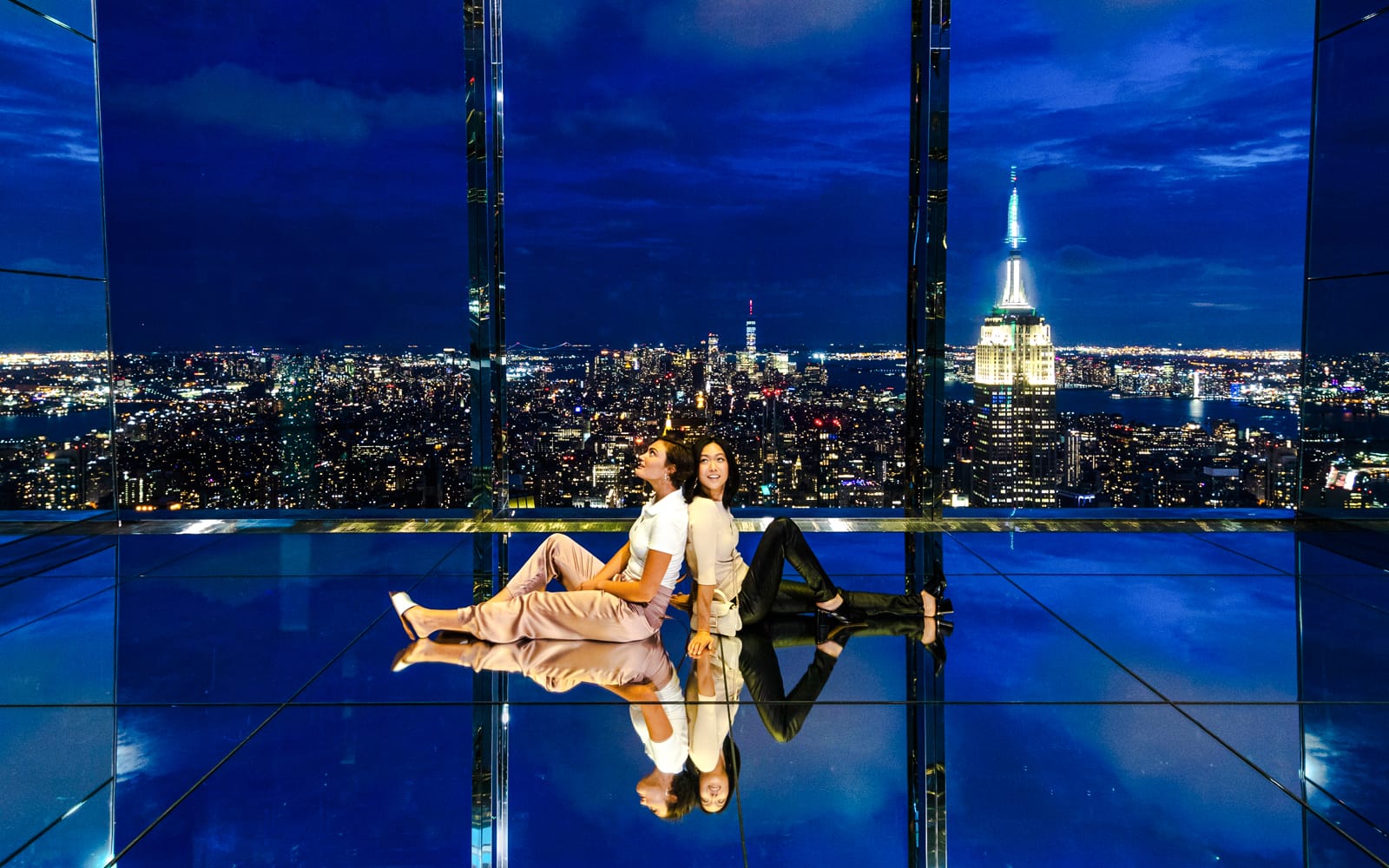 900decf2dd1738daa1c2265ce27f90ca-33892-new-york-summit-one-vanderbilt-night-experience-001.jpg