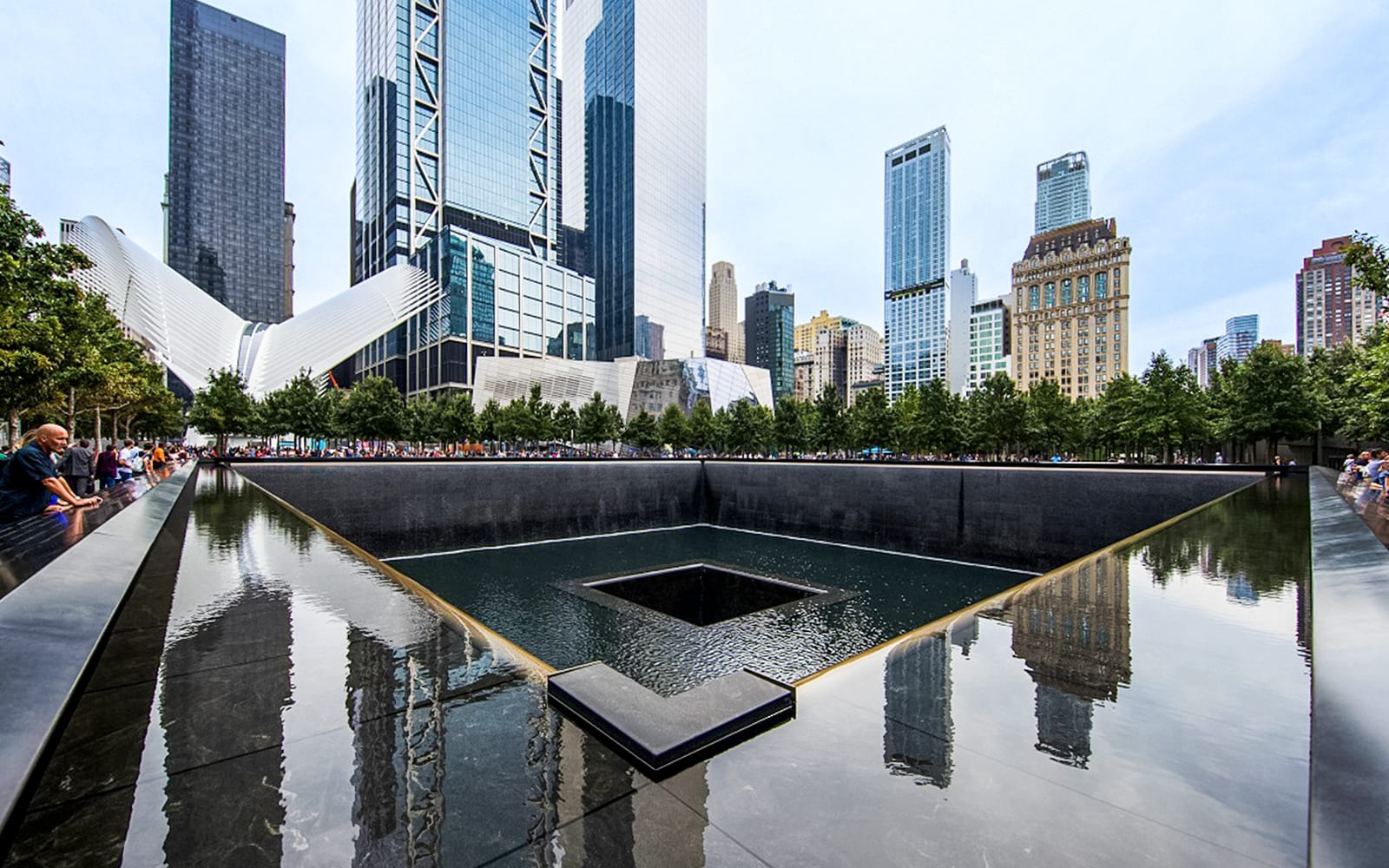 8661453e82553d3d624c2ada3a06dfd2-549-NewYork-9-11Memorial-MuseumTickets-14.jpg