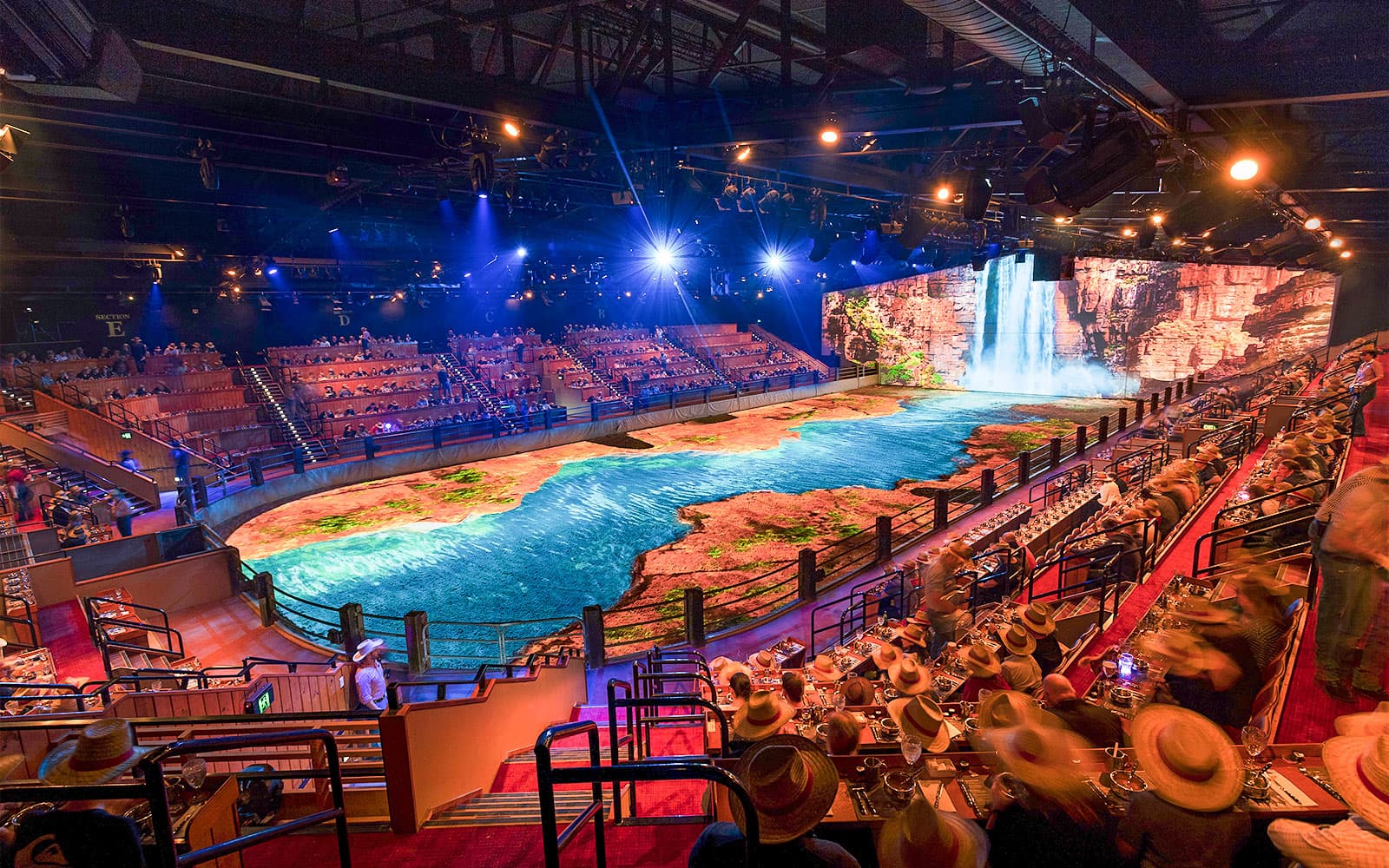 Australian Outback Spectacular Heartland Show Tickets with Dinner in Gold Coast - Features | TickYourList
