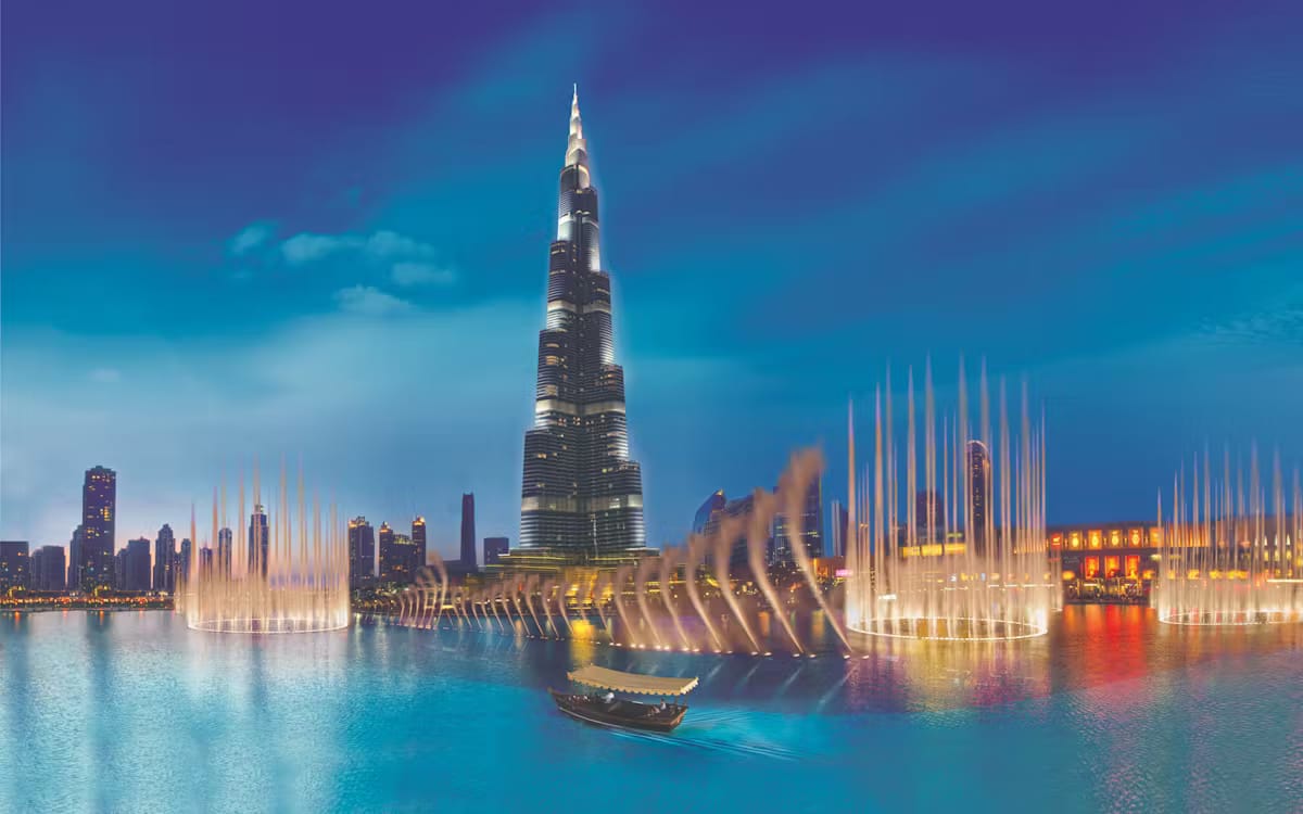 dfd1e91c-ff24-4e06-a2a8-2816b009d1db-0f8c085b-e409-4b62-99b9-20e5c83033d5-DubaiFountainlakeRide.avif