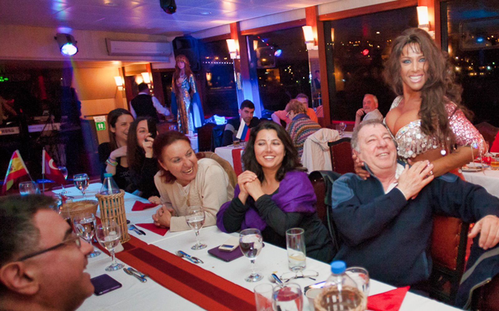14acf2c4-7ad4-4dd8-ae99-2491bf497aaa-11970-istanbul-3-course-bosphorus-dinner-cruise-with-turkish-night-shows-04.jpg