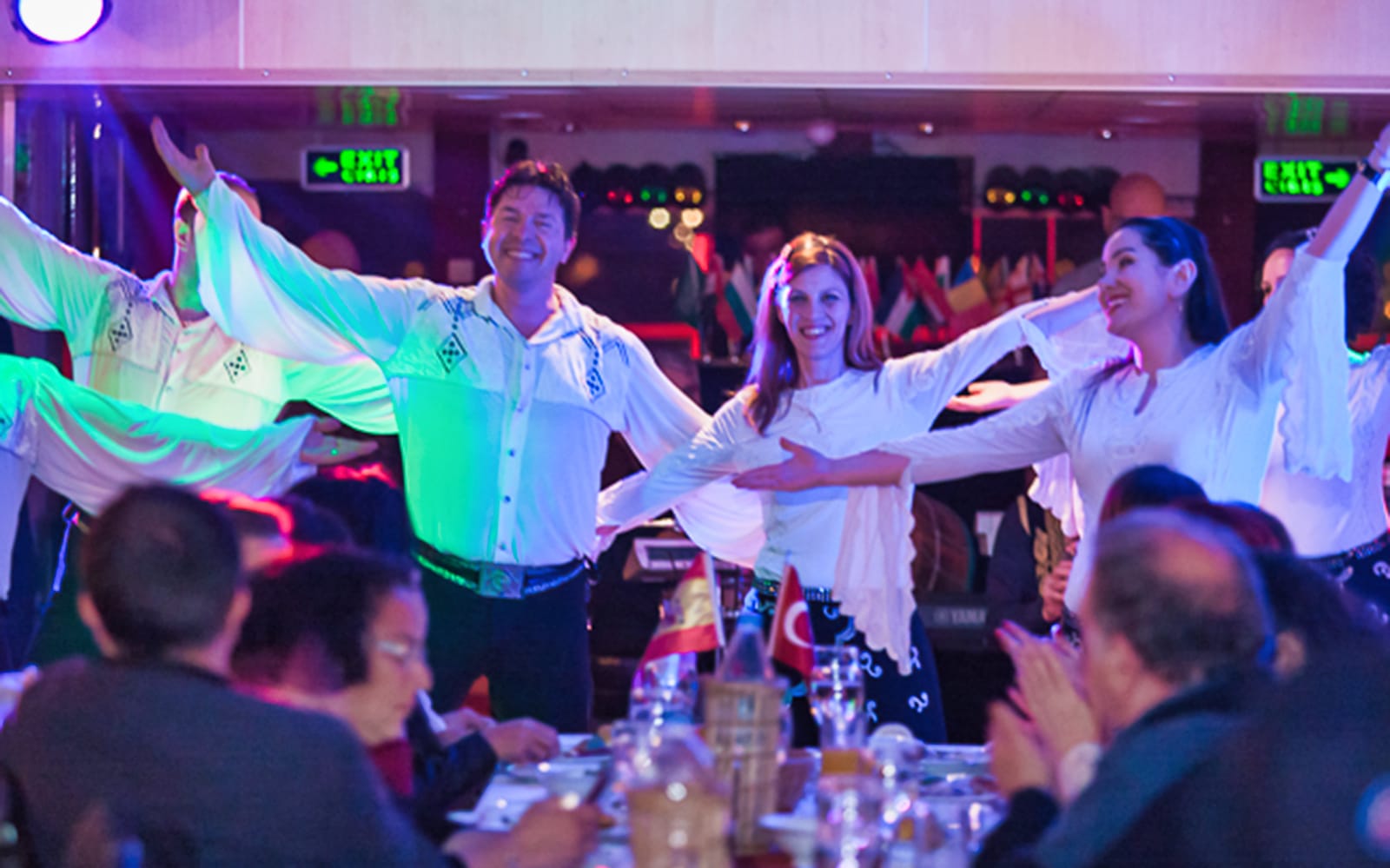 adf0740b-b137-47c0-85be-4d5f50da4498-11970-istanbul-3-course-bosphorus-dinner-cruise-with-turkish-night-shows-01.jpg