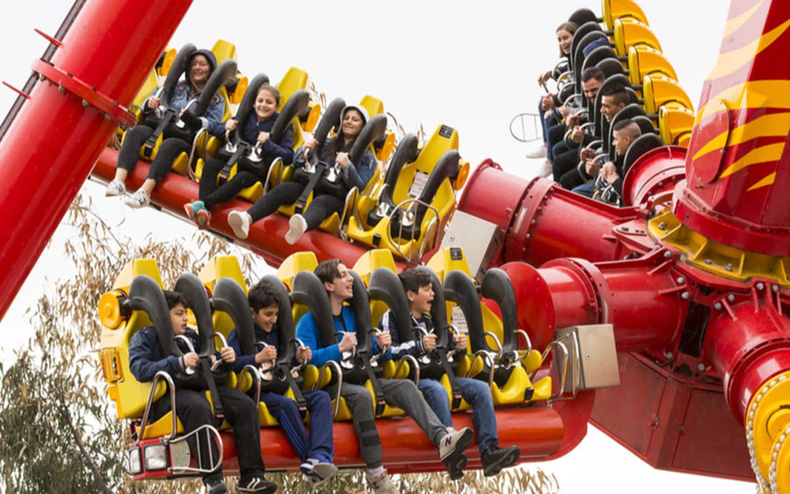 590bc3bc50aec3d6b9cc185ef02069f2-20226-istanbul-vialand-theme-park-ticket-and-transfer-04.jpg