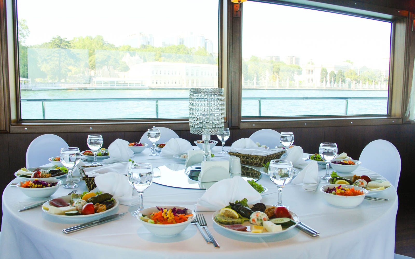 7b0fe50c-f7af-4716-9e37-426d039d24a9-11971-istanbul-2--course-istanbul-lunch-cruise--03.jpg