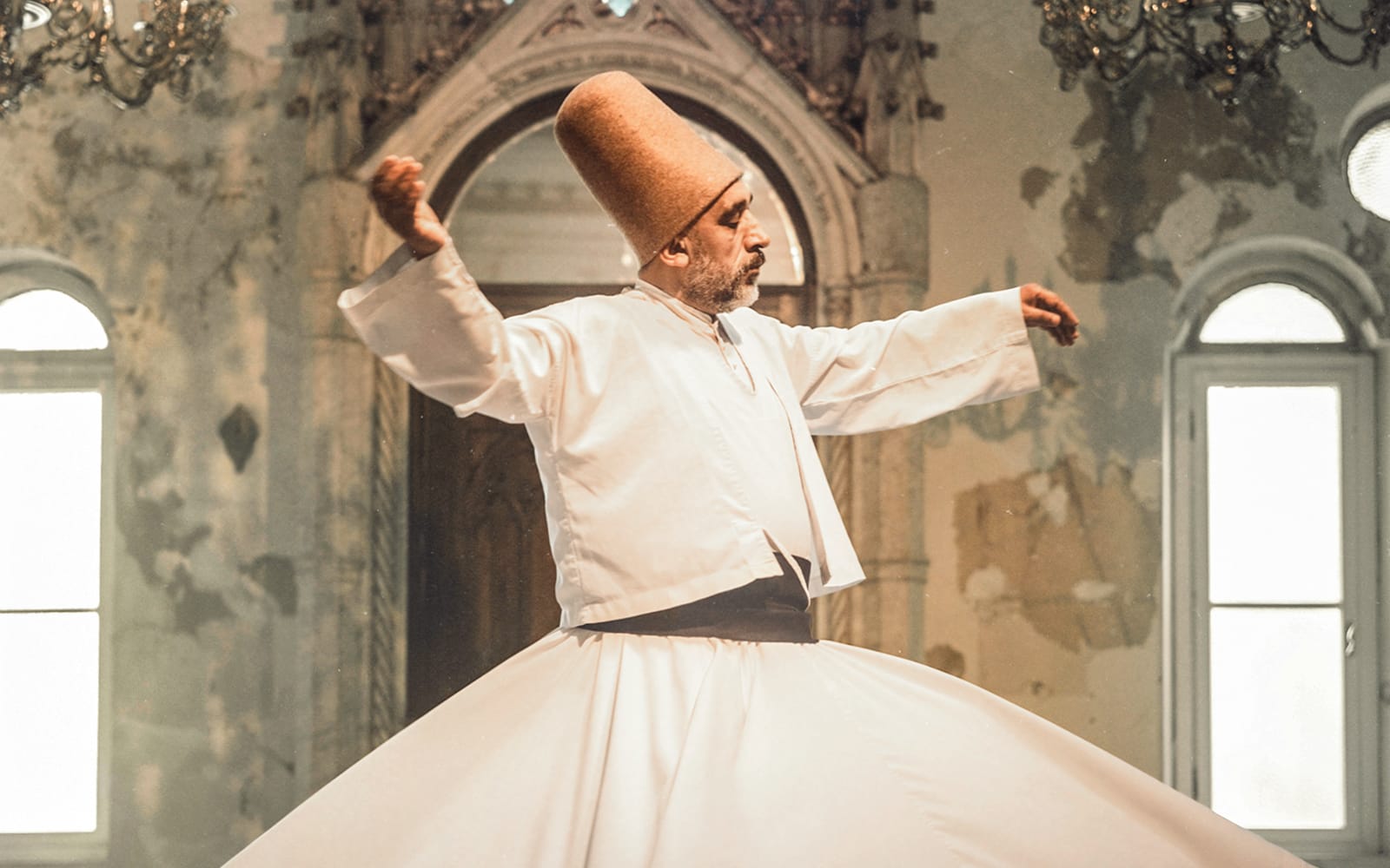 d5b5a6b9b26f03971d5971c4ed174be6-23934-istanbul-tickets-for-whirling-dervishes-show---mevlevi-sema-in-istanbul-01.jpg
