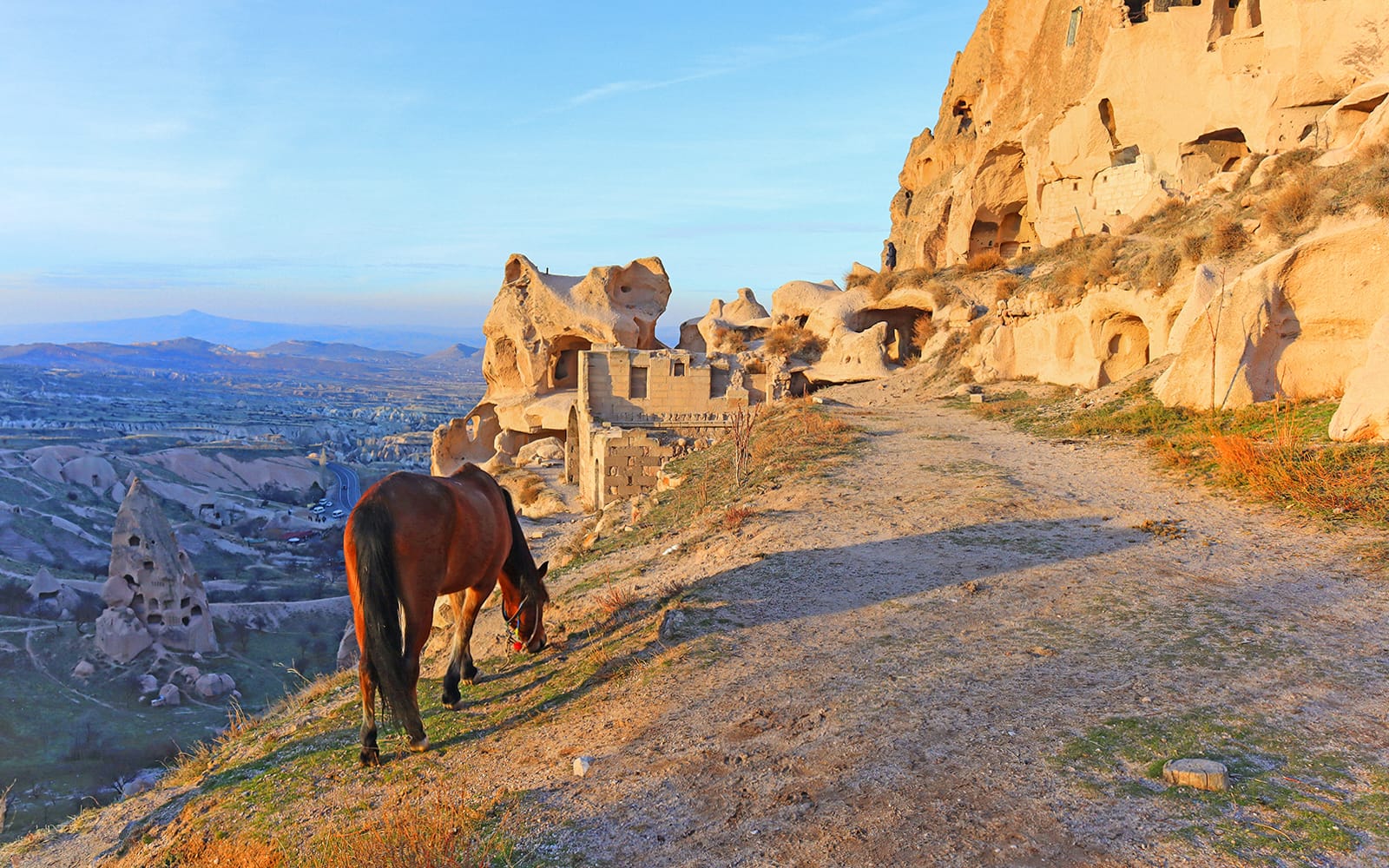 de2b58079943c6238eb8a929f3fdeb4b-17876-cappadocia-2-hour-guided-horseback-riding-in-the-valleys-of-cappadocia-03.jpg