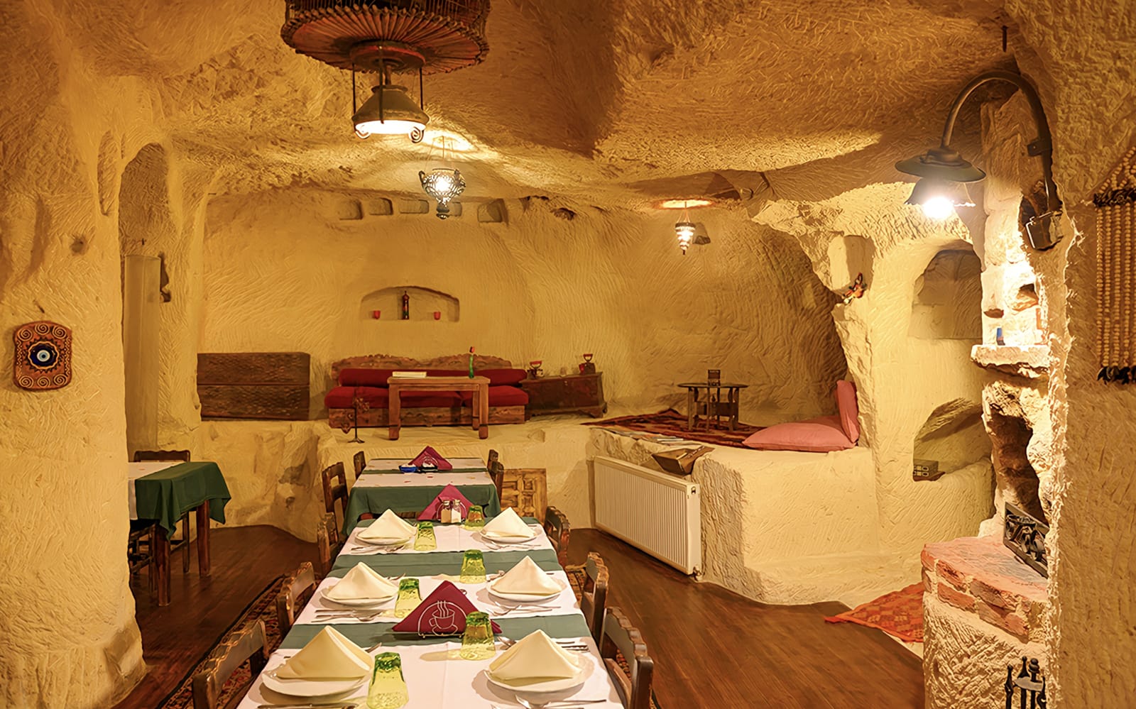 093fb2a7-790a-4ae7-b8f7-d45112195741-18376-cappadocia-cappadocia-turkish-night-in-a-cave-restaurant-with-transfer-03.jpg