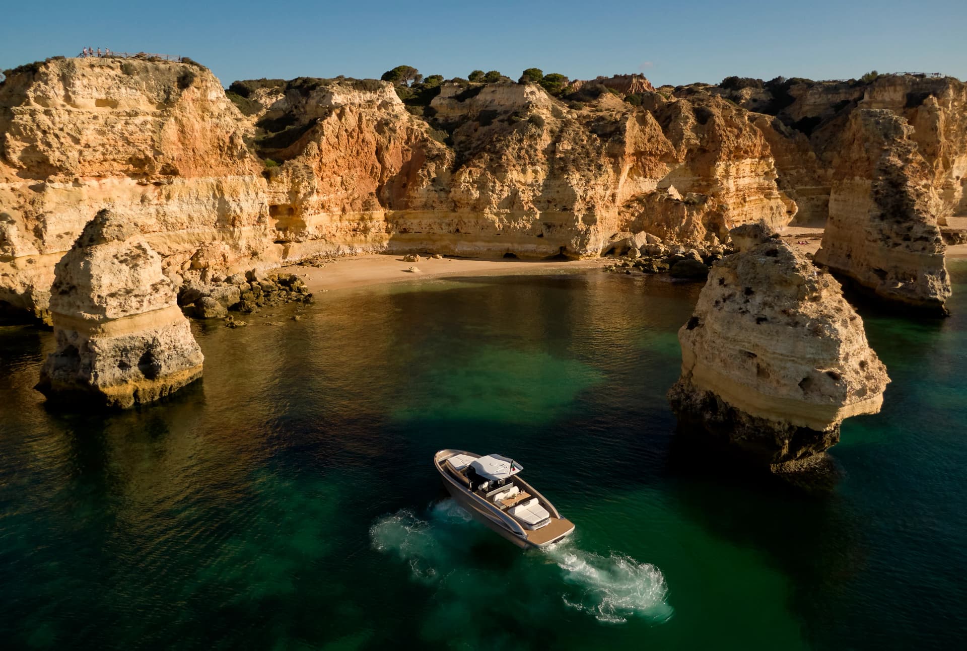 Cruises-VVP_3877_20220816VVP_Boats_DJI_0188 (1).webp