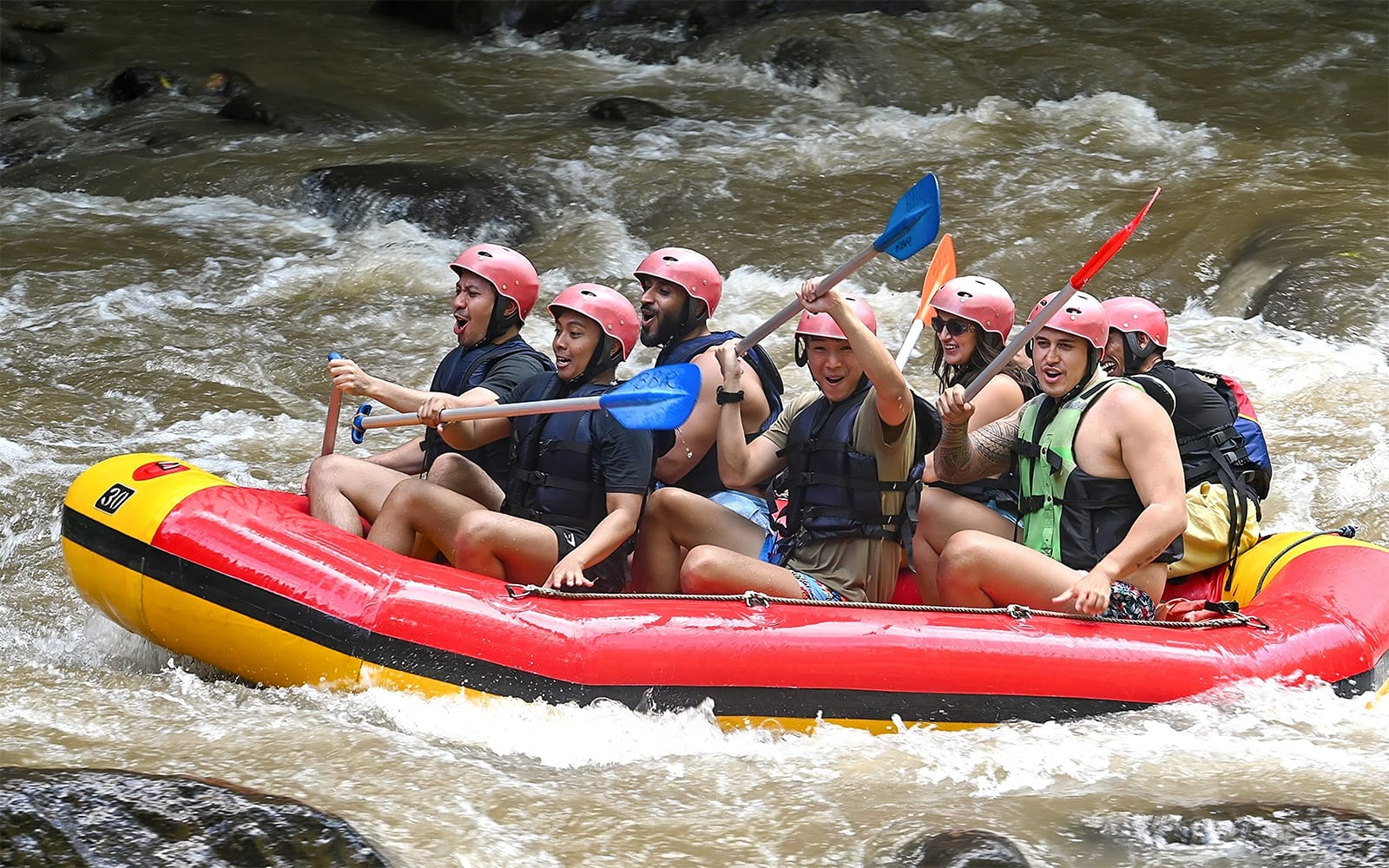 1949cadf689b6714a8f82bda88f1ee3d-26149-bali-ubud-white-water-rafting-at-ayung-river-04.jpg
