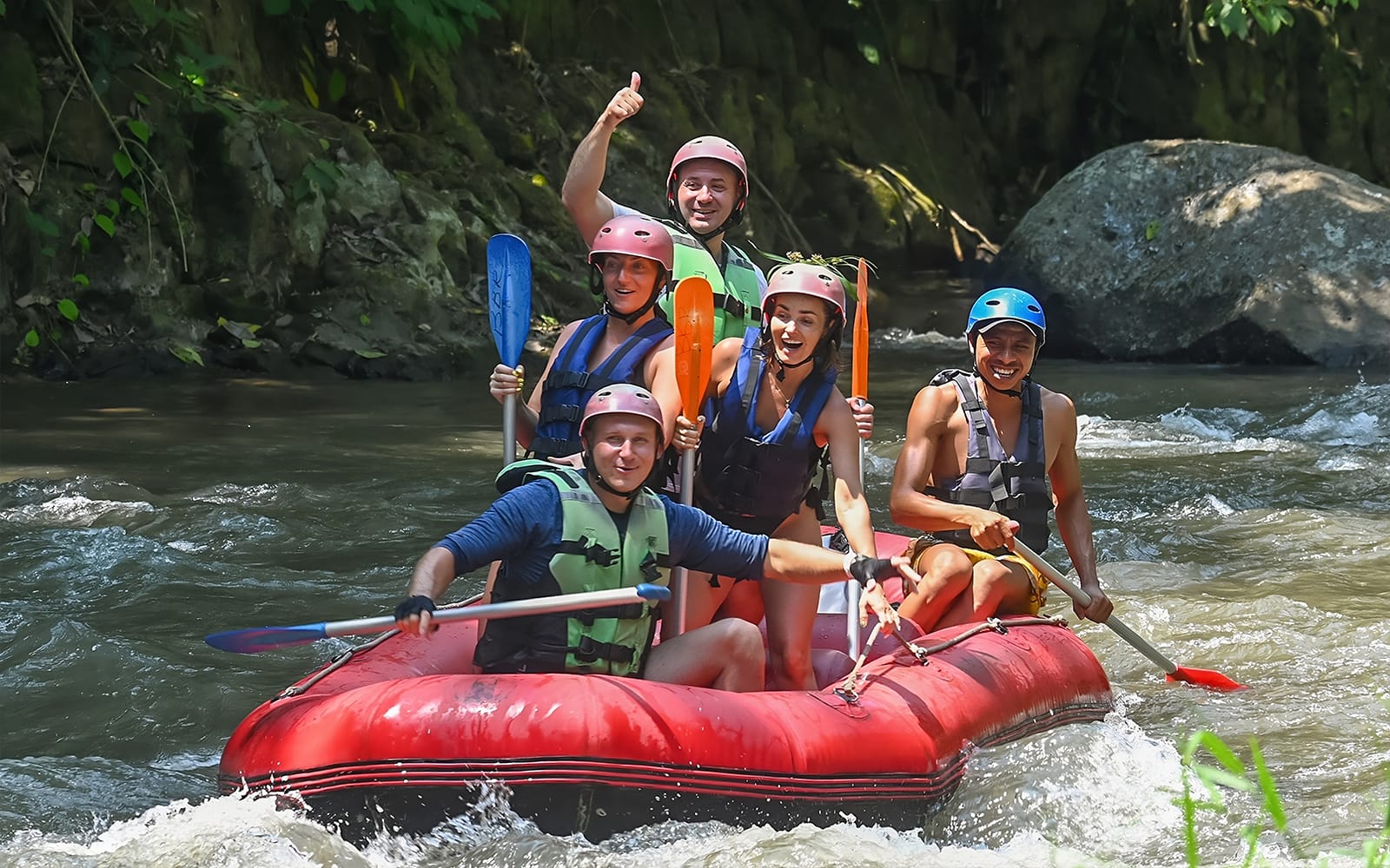 1acf9cbd81ebd38e3aae8c4908ace902-26149-bali-ubud-white-water-rafting-at-ayung-river-05.jpg