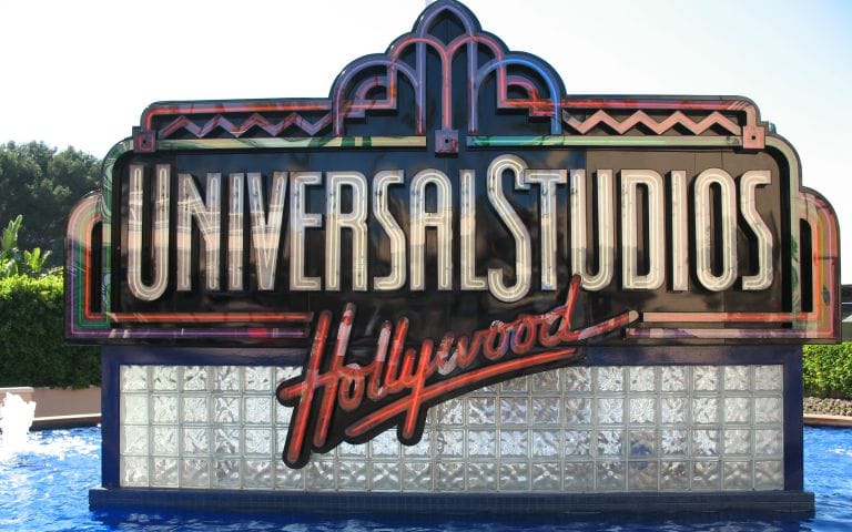 1160-LA-Universal-Studios-Hollywood-Exclusive-VIP-Pass-01.jpg