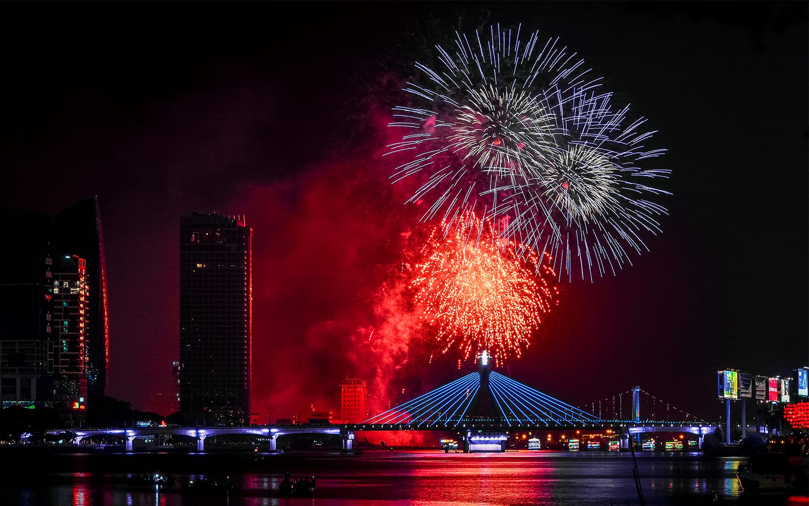 af45c4170fec6dbb4399fa49193bd6ed-33307-da-nang-danang-international-fireworks-festival-2025-ticket-07.jpg