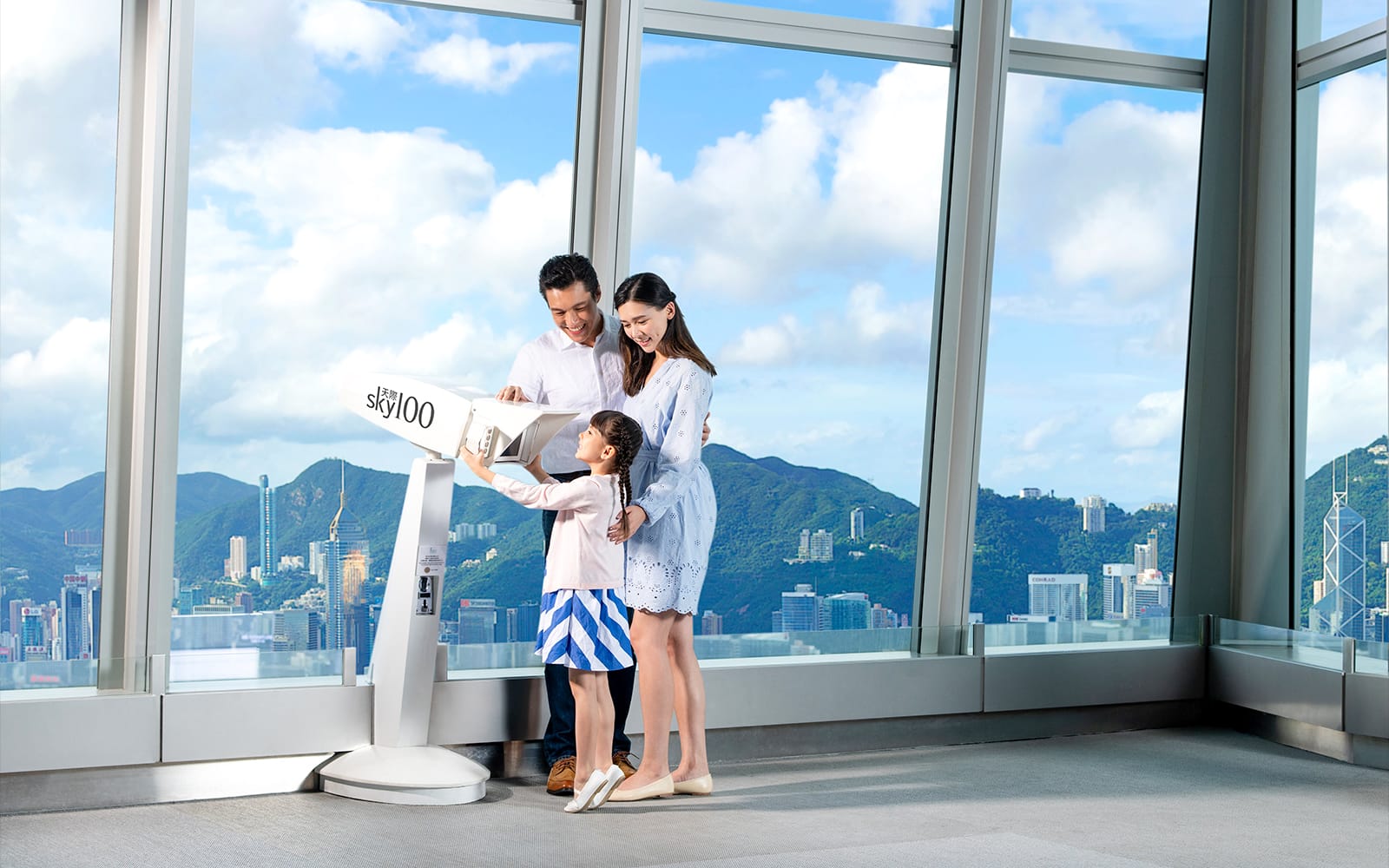 e2f6b341395dfd8bcb5662f5d96a2d2f-10158-hong-kong-sky100-ticket-in-hong-kong-with-cafe-packages-08.jpg