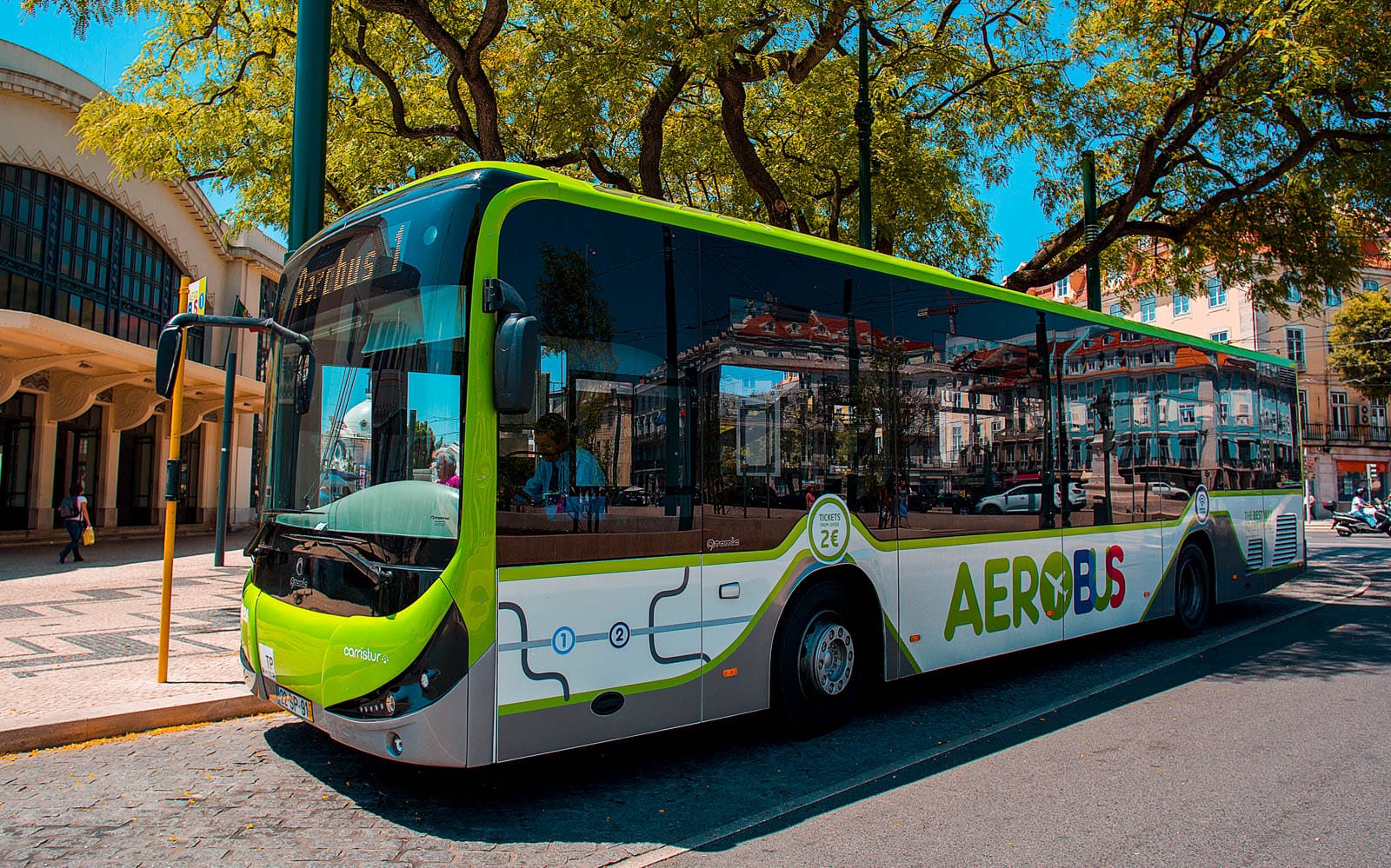87e92e95-cc6c-4b4d-ad0a-bbc10cd181b4-12085-lisbon-aerobus-lisbon-airport-shuttle-05.jpg