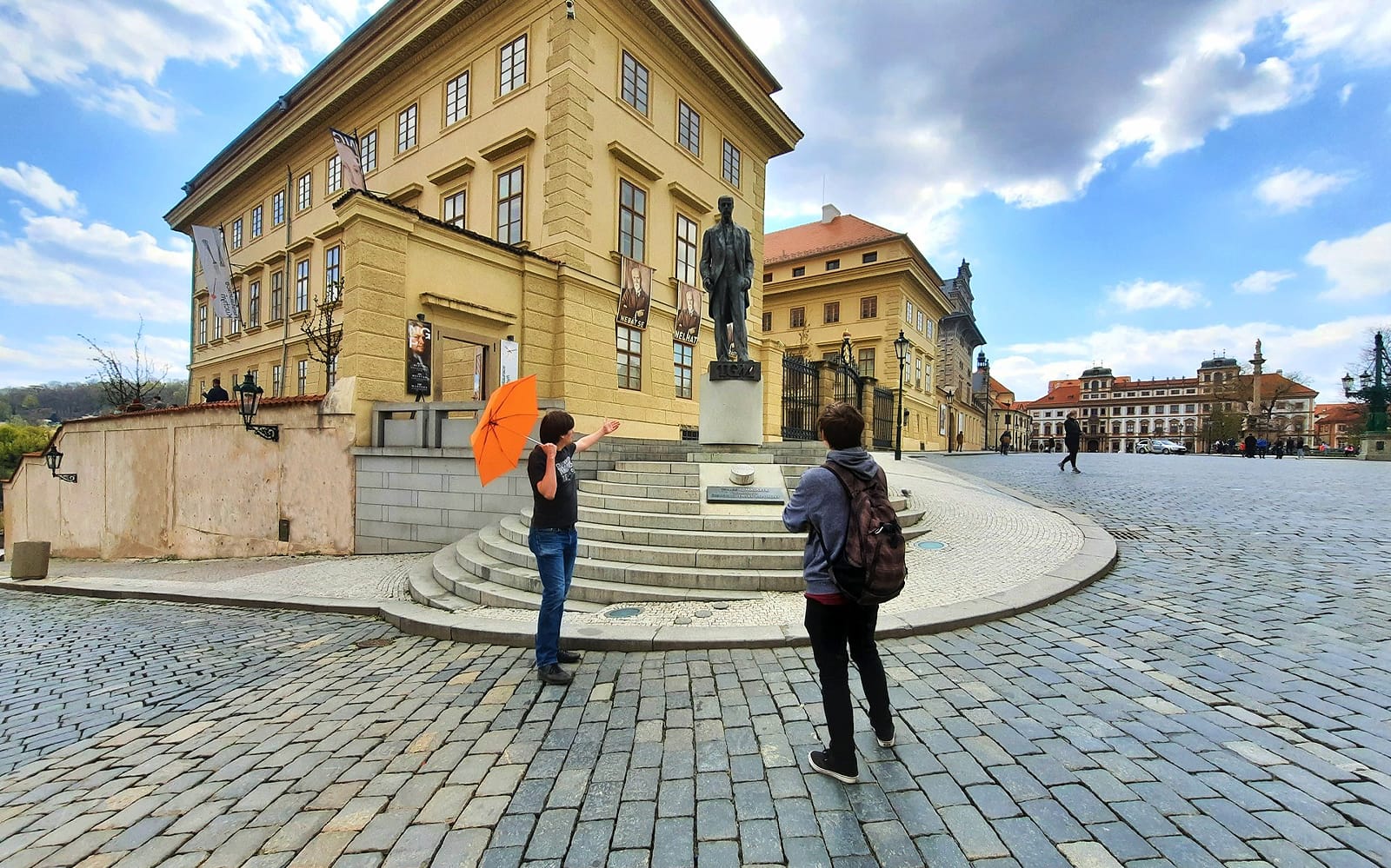79003ce3-2ec6-4ab5-9dea-9b1f01d24b09-15283-prague-prague-castle--interiors---lunch-in-lobkowicz-palace-cafe--01.jpg