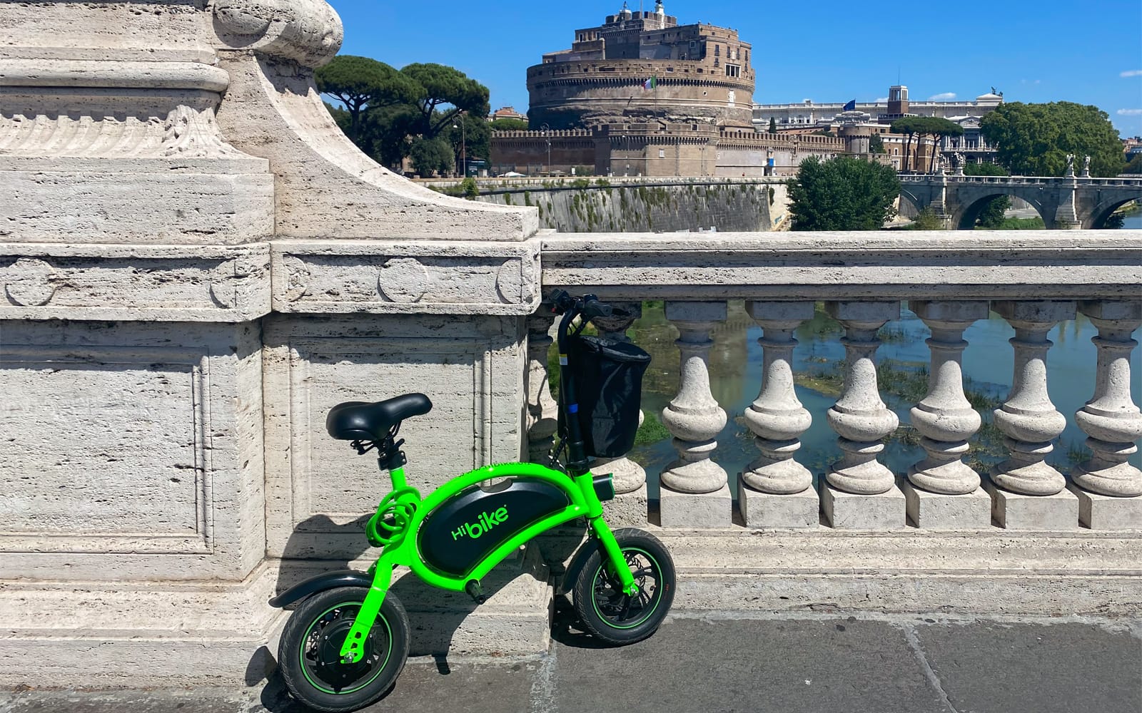 8ef4100ccbf7e0b5a9c292eff00c5704-14426-rome-admission-tickets-to-castel-sant-angelo-with-e-bike-rental---audio-guide-01.jpg