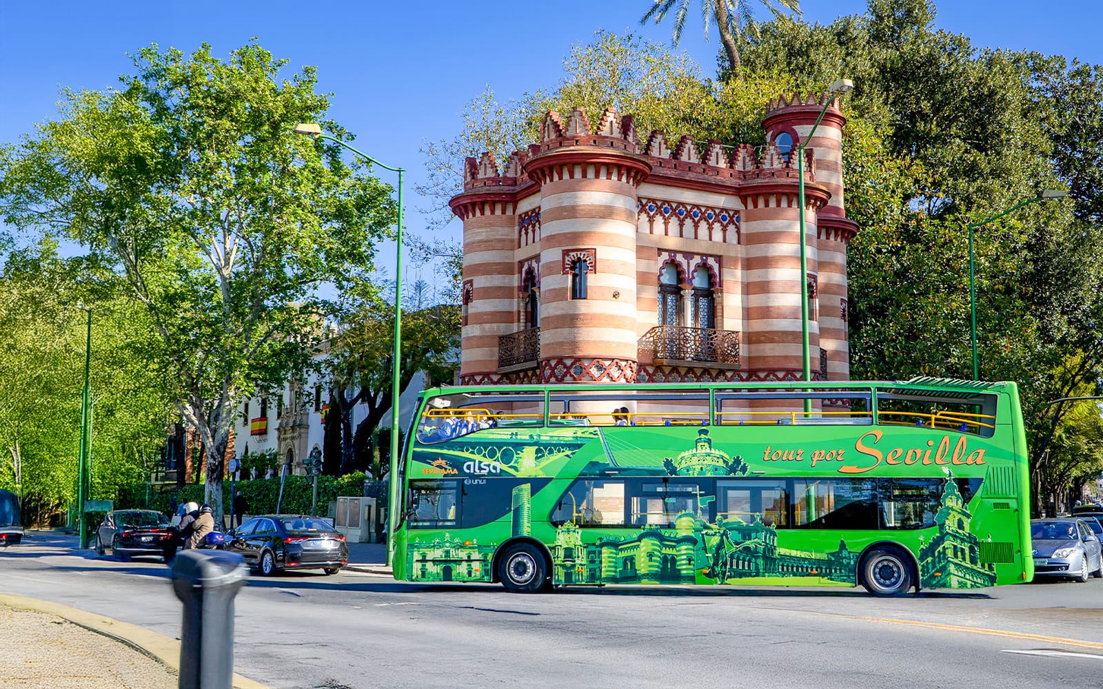 c2119c355a44185b43f03c9a9ba381bd-32814-seville-sevilla-bus-turistico-05.jpg