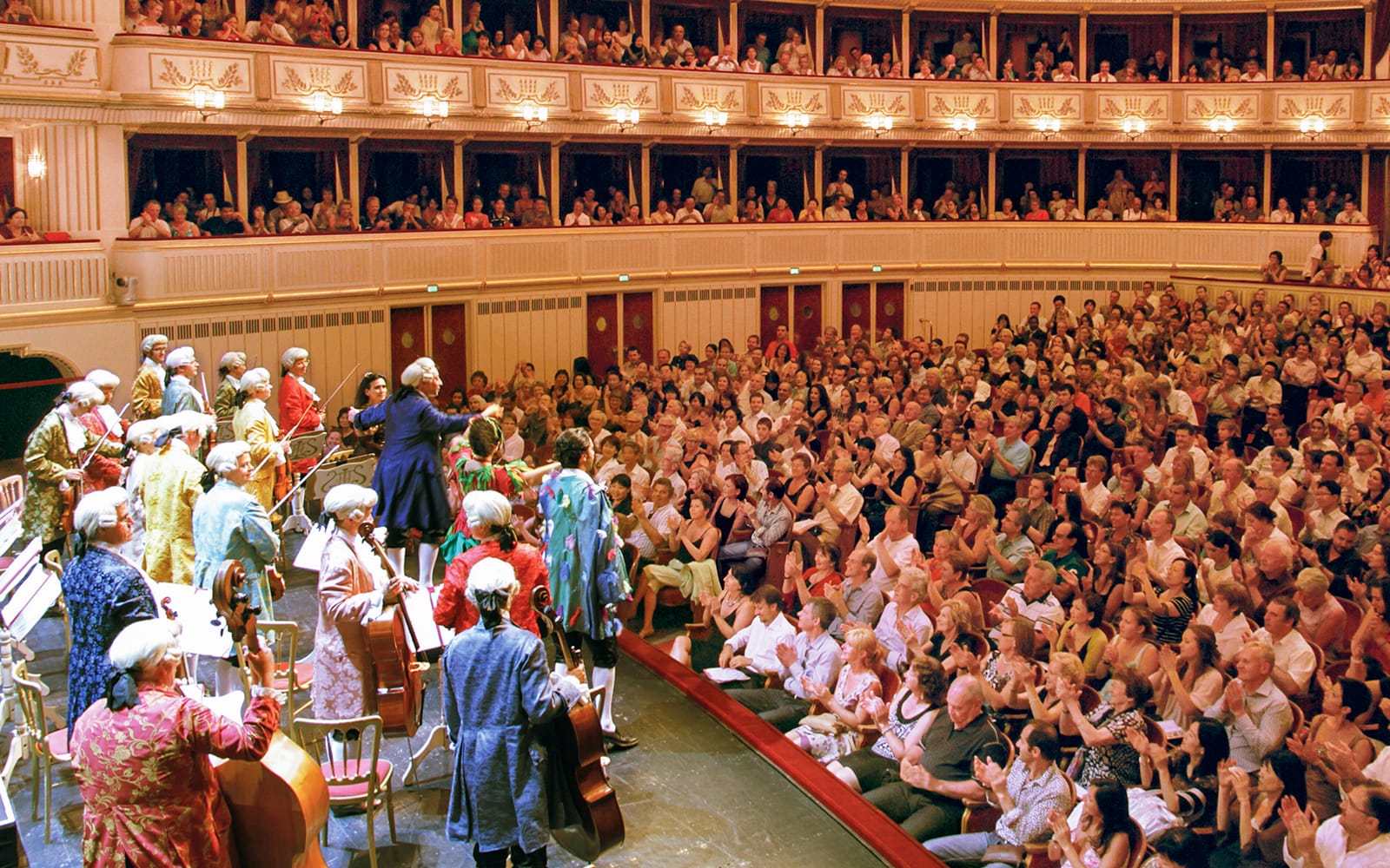 62bbf31b9c4b3b4acc59e475b263c981-Vienna23668-0000s-0005--WienerMozartOrchester-62--StateOpera.jpg
