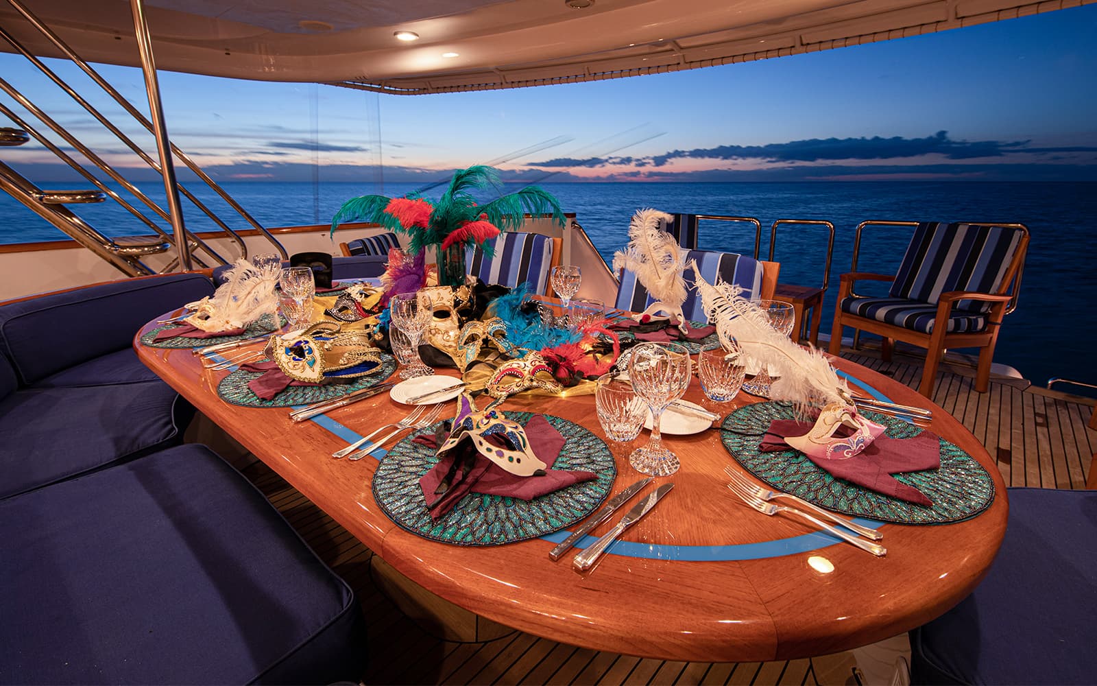 Dinner Cruises in Amsterdam | TickYourList