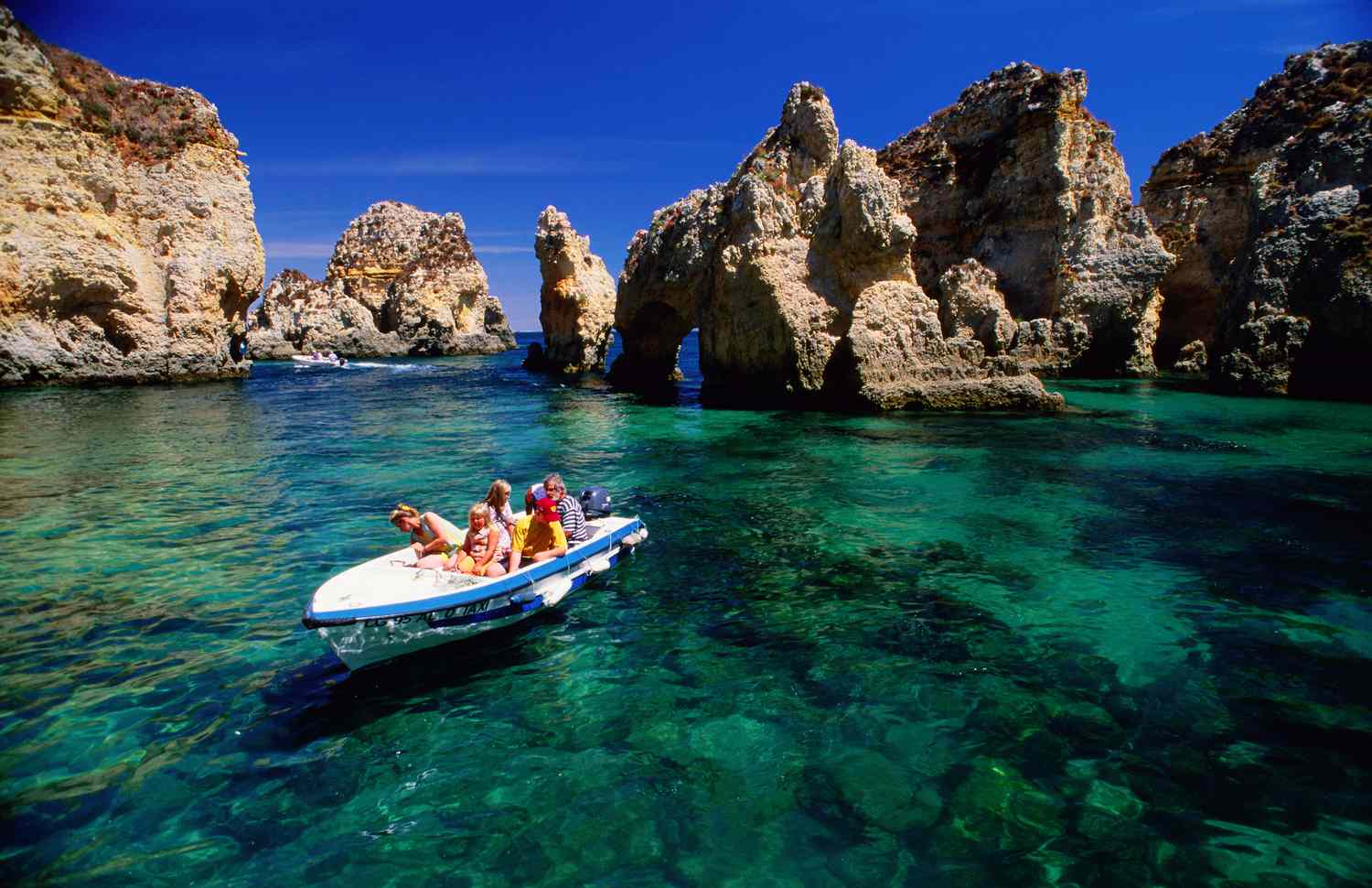 Sightseeing Cruises-GettyImages-148574283-594804765f9b58d58ab8b09a.jpg